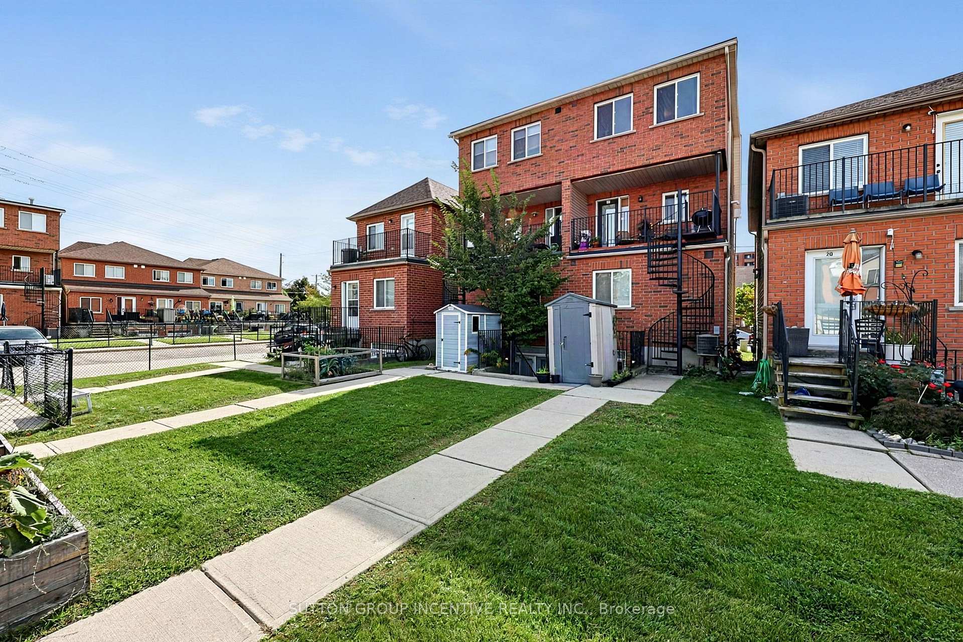 Photo 33 of 14 Connolly Street, Toronto, Weston-Pellam Park — HOMEH