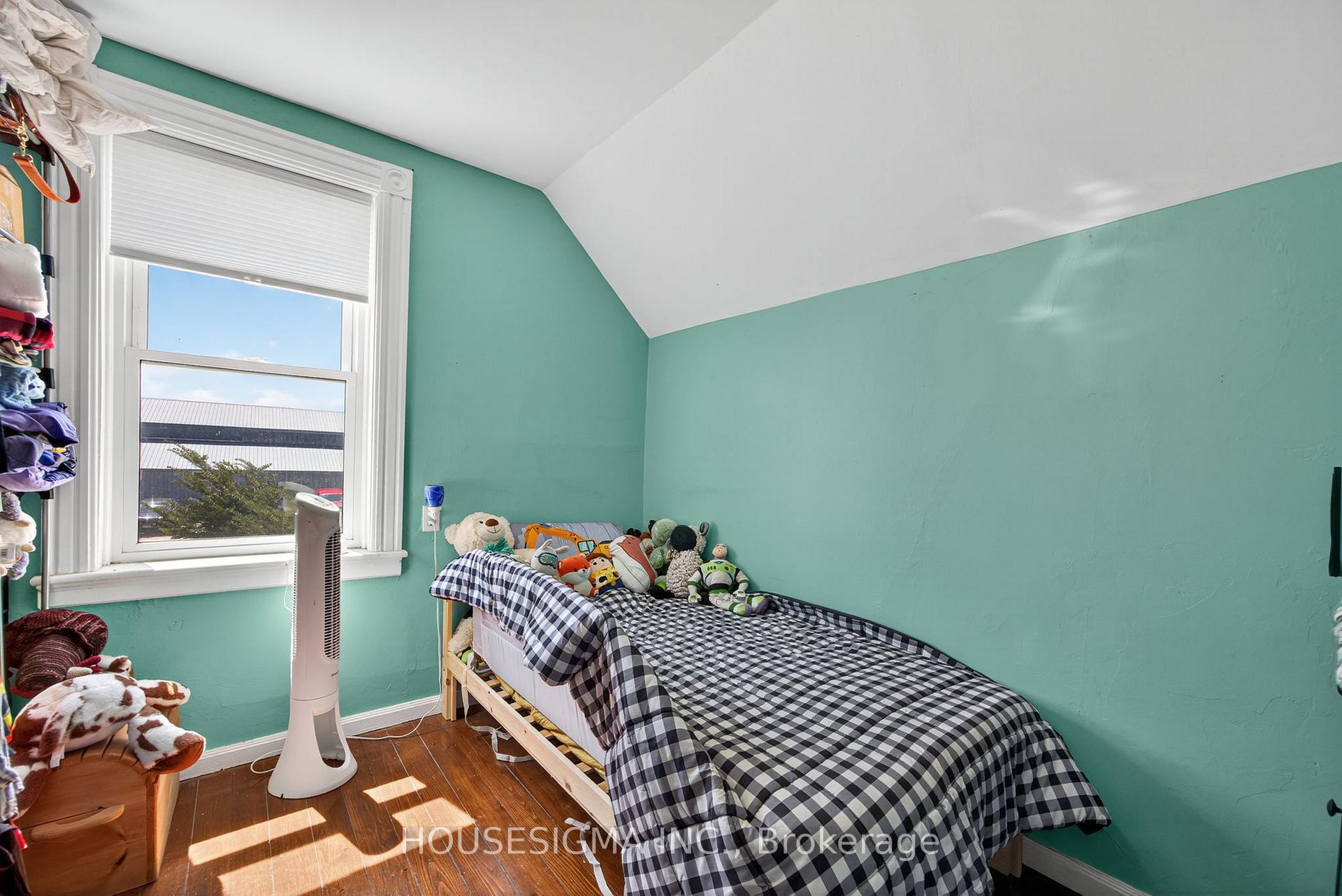 Photo 15 of 1617 42 County Road, Clearview, Rural Clearview — HOMEH