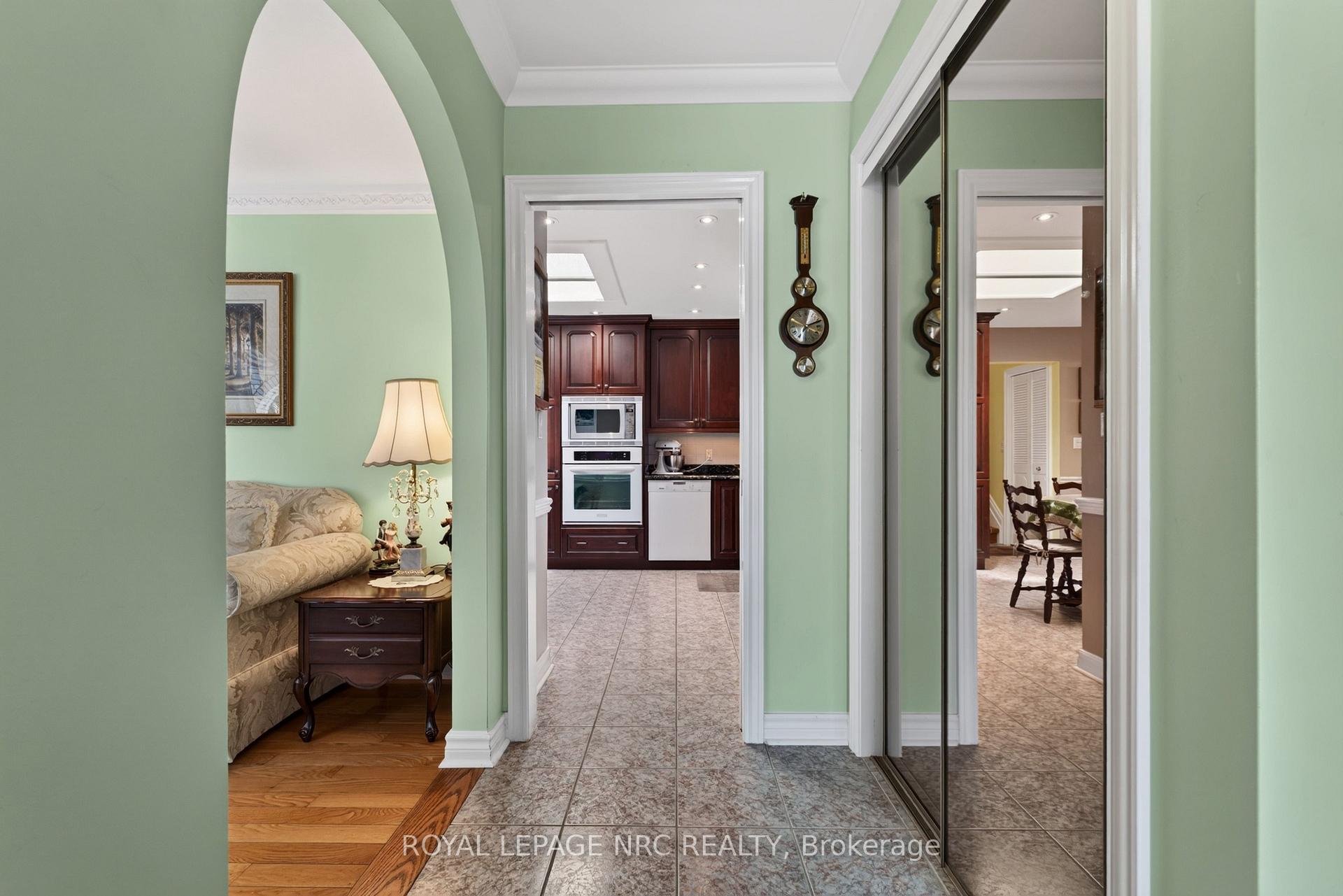 Photo 10 of 43 Brimley Crescent, St. Catharines, Lakeshore — HOMEH