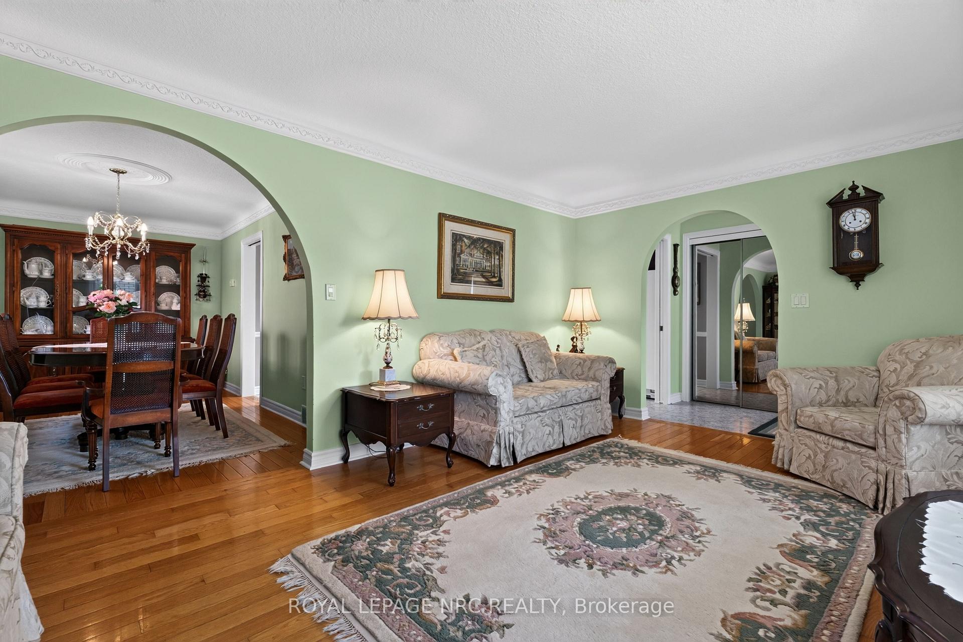 Photo 14 of 43 Brimley Crescent, St. Catharines, Lakeshore — HOMEH