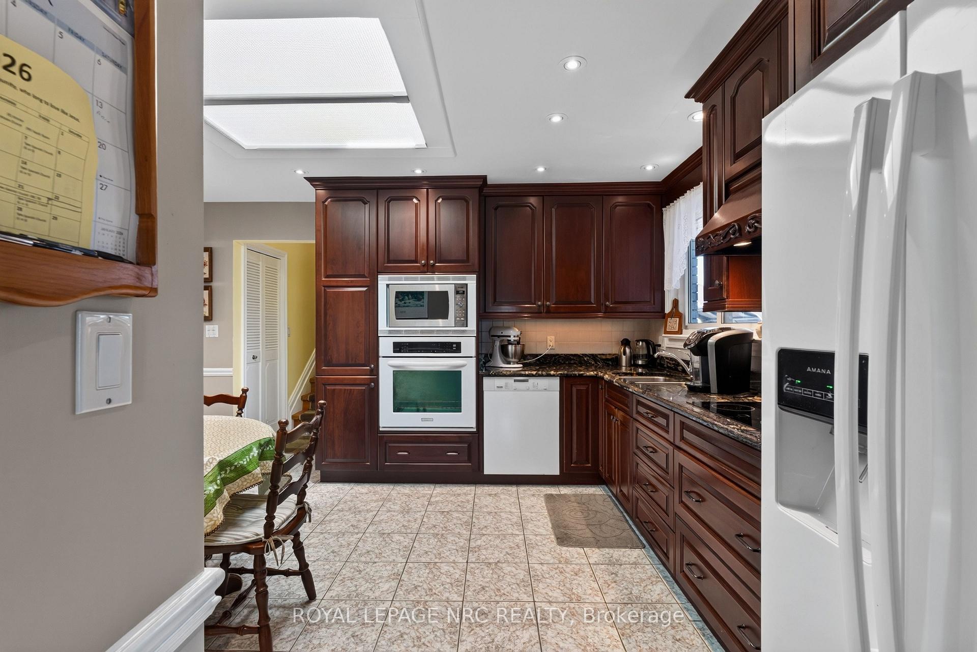 Photo 18 of 43 Brimley Crescent, St. Catharines, Lakeshore — HOMEH
