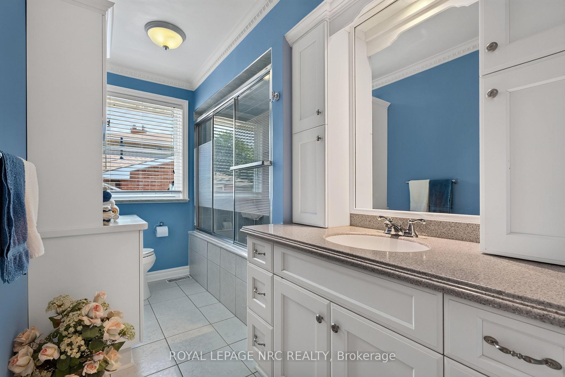 Photo 33 of 43 Brimley Crescent, St. Catharines, Lakeshore — HOMEH