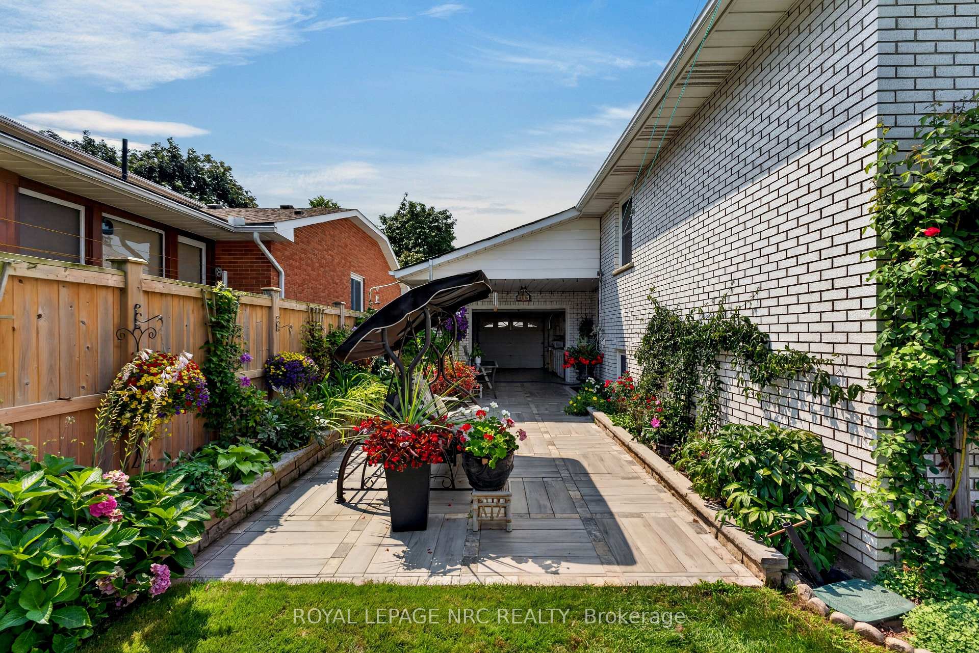 Photo 44 of 43 Brimley Crescent, St. Catharines, Lakeshore — HOMEH