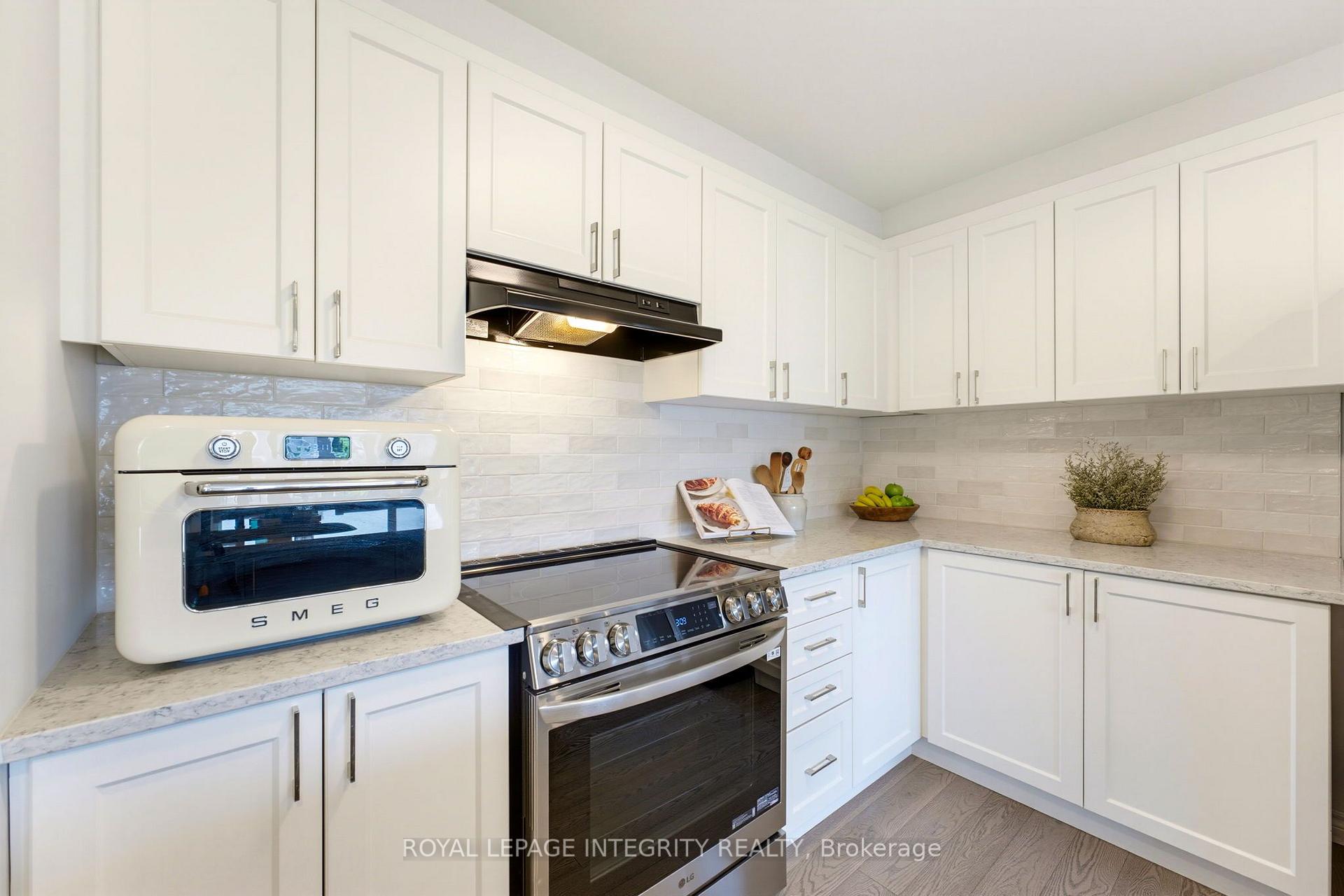 Photo 11 of 66 Feathertop Lane, Ottawa, Kanata - Emerald Meadows/Trailwest — HOMEH