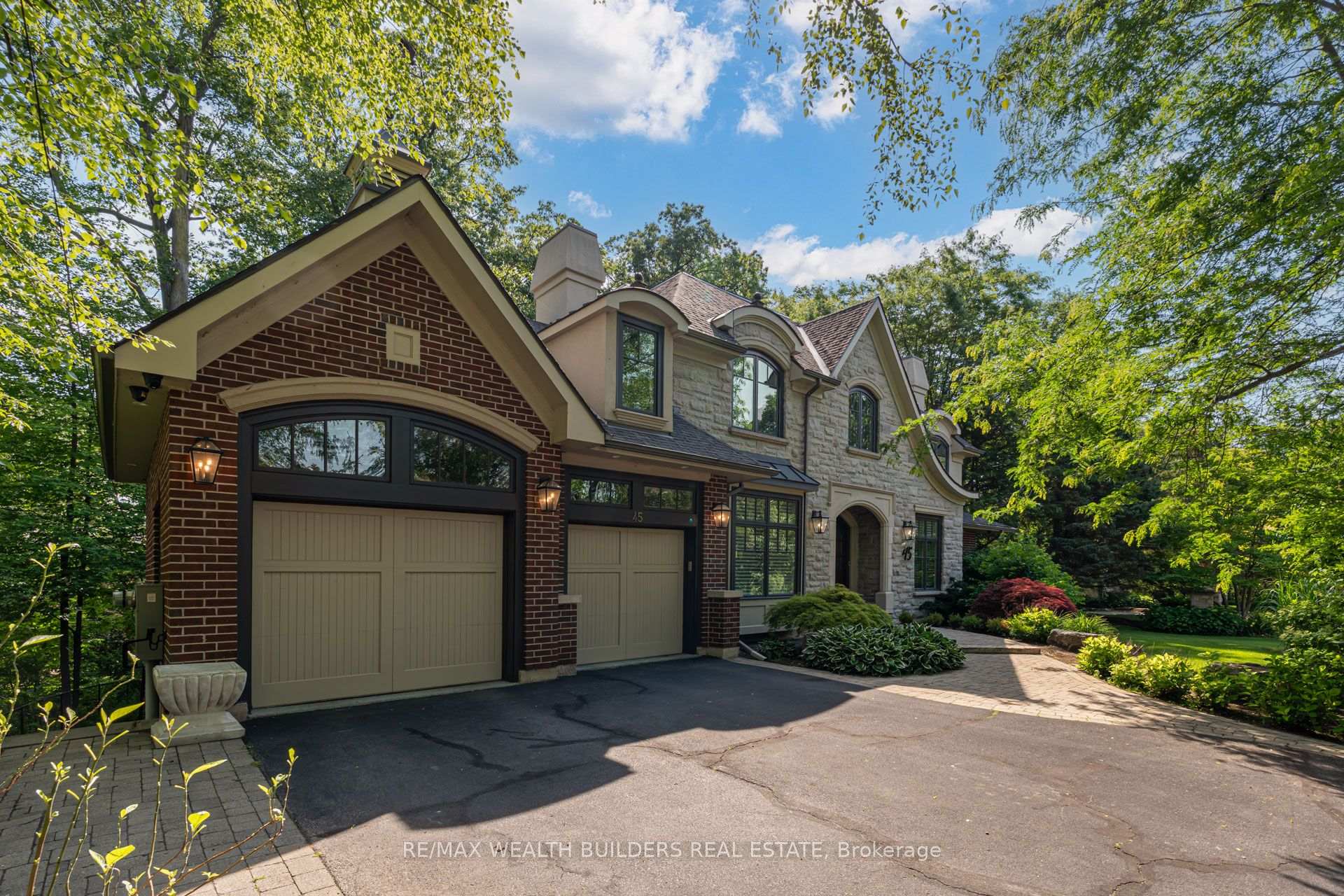 Photo of 45 Shorewood Place