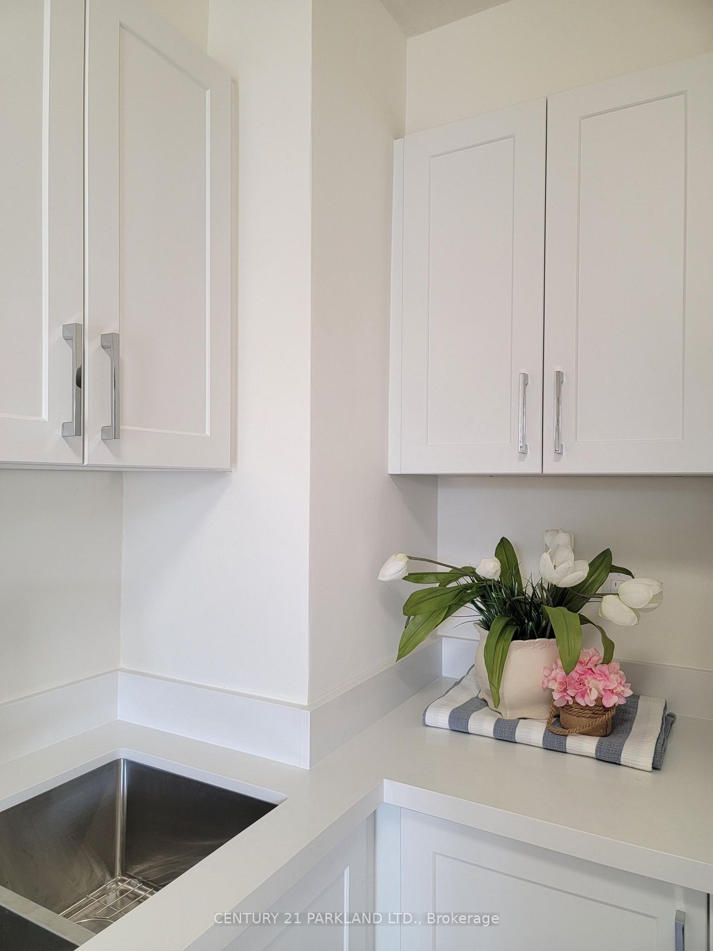 Photo 6 of Unit #215, 5 Massey Square, Toronto, Crescent Town — HOMEH