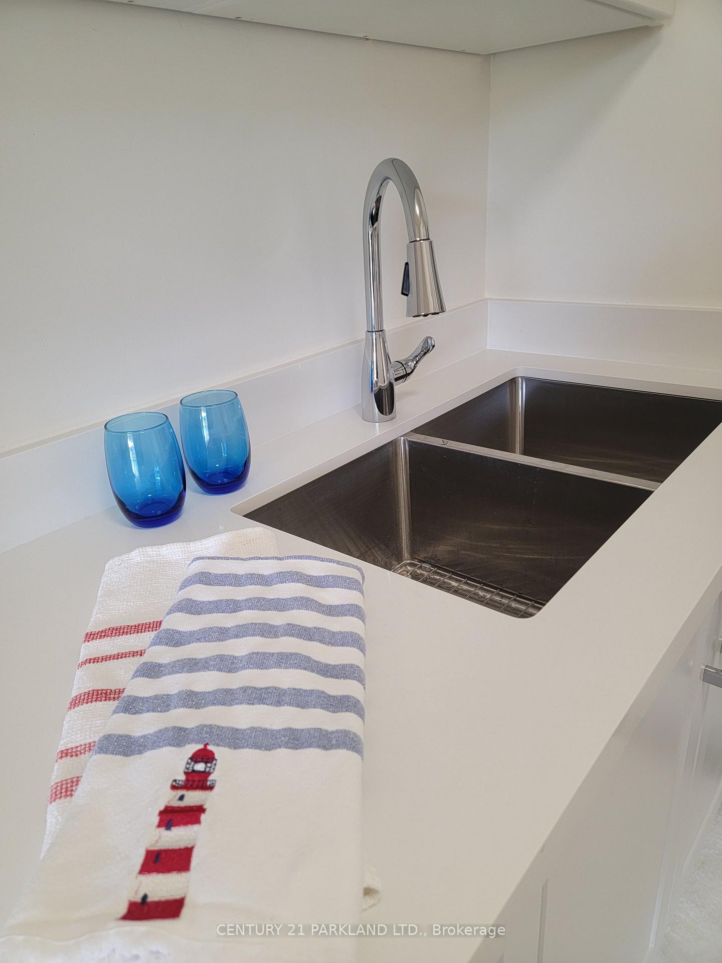 Photo 8 of Unit #215, 5 Massey Square, Toronto, Crescent Town — HOMEH