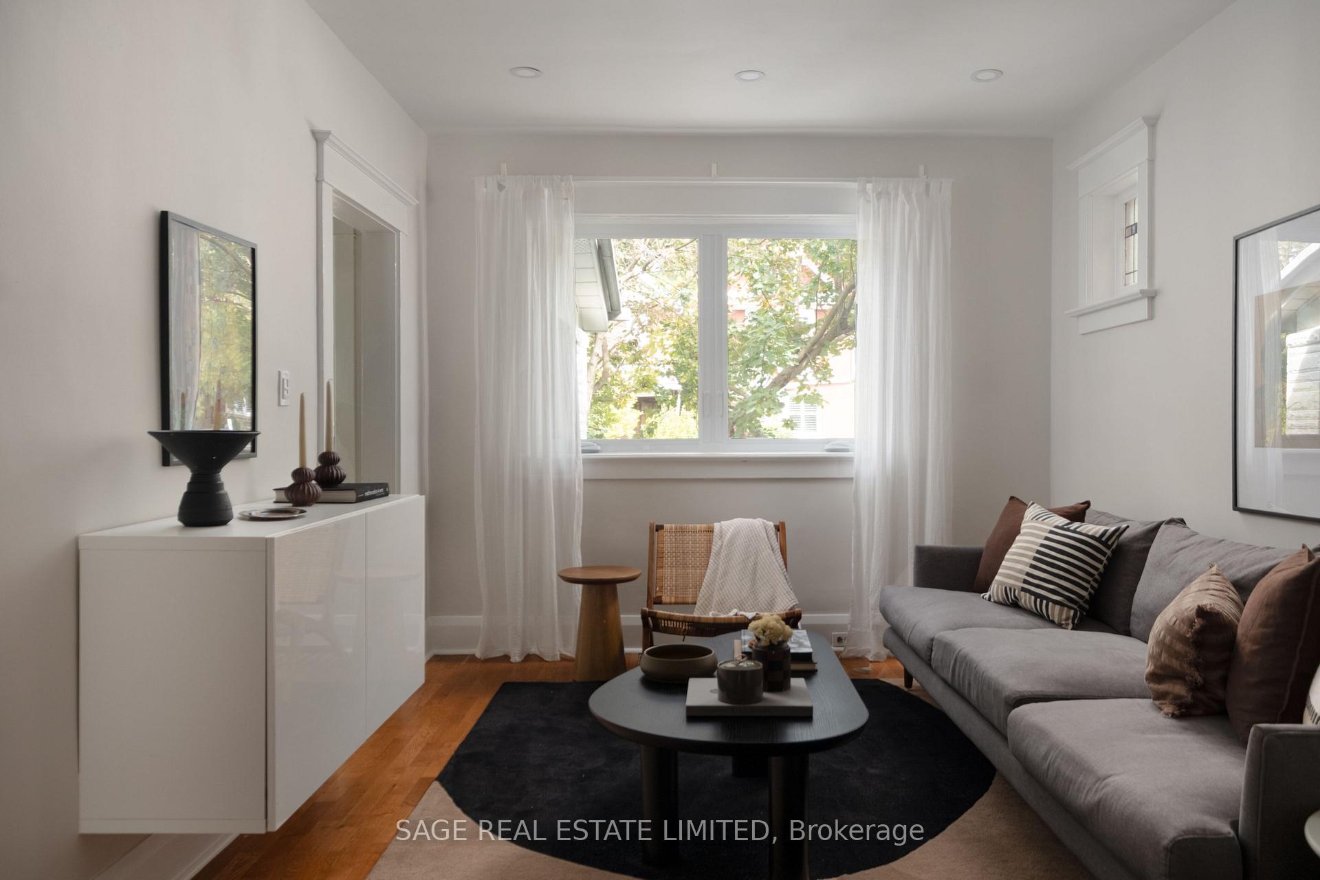 Photo 3 of 74 Barrington Avenue, Toronto, Woodbine-Lumsden — HOMEH
