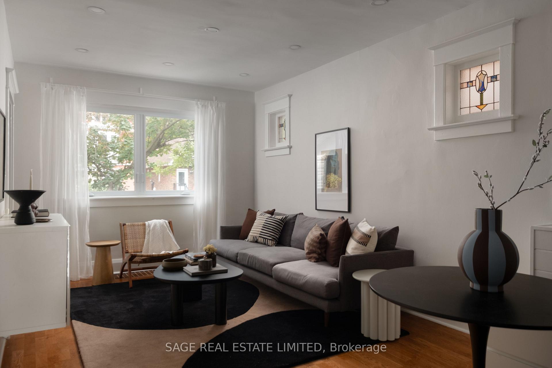 Photo 2 of 74 Barrington Avenue, Toronto, Woodbine-Lumsden — HOMEH