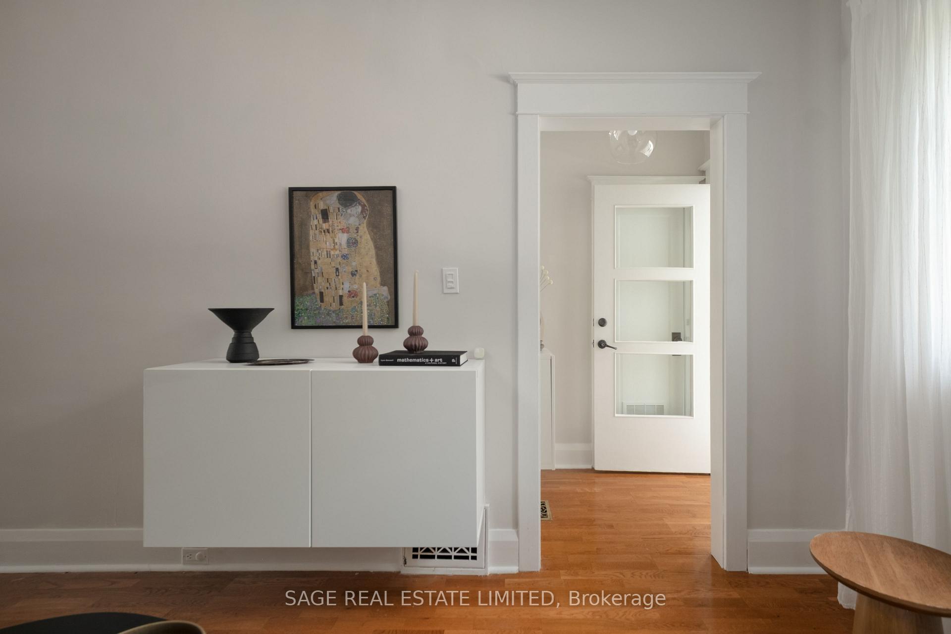 Photo 5 of 74 Barrington Avenue, Toronto, Woodbine-Lumsden — HOMEH