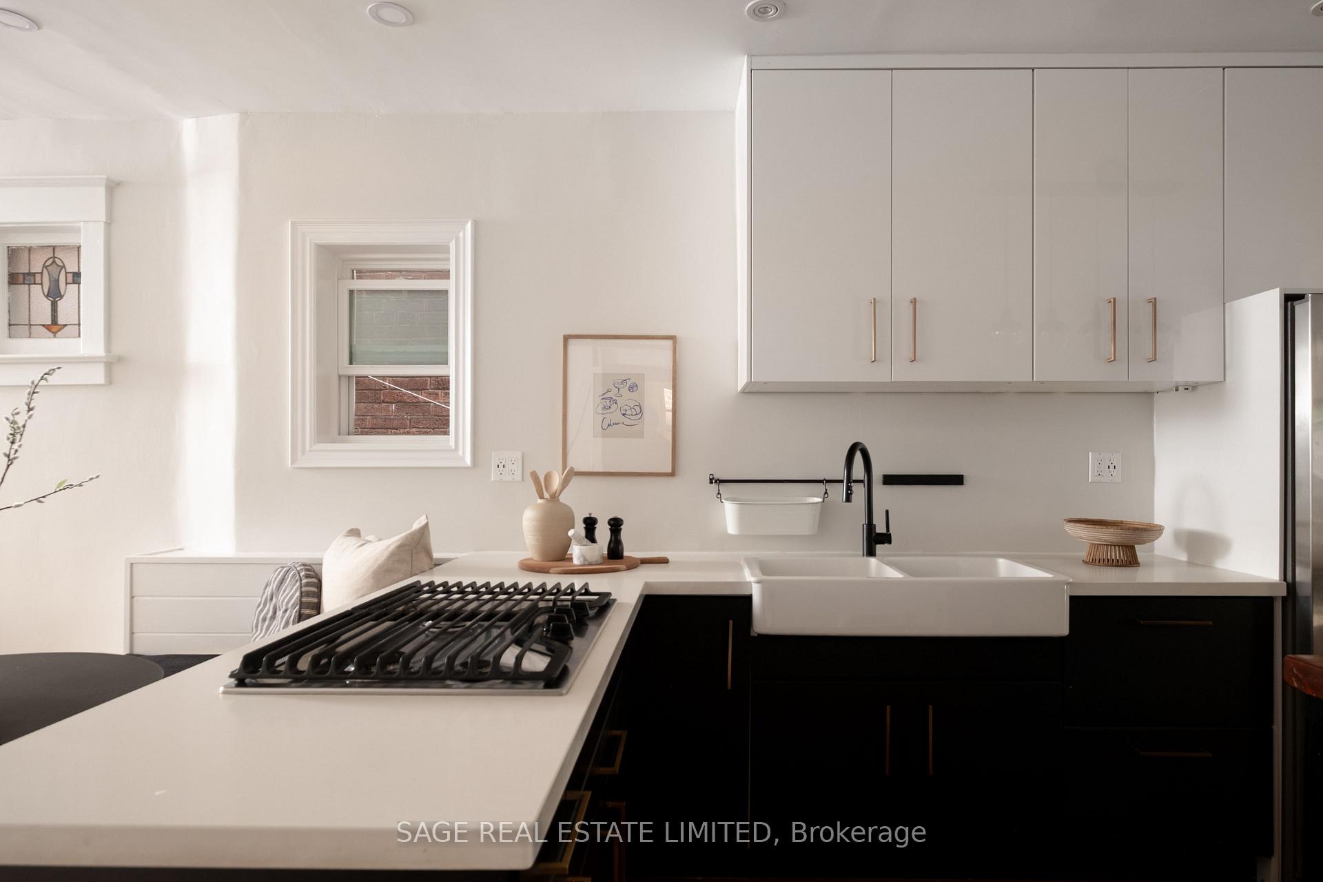 Photo 8 of 74 Barrington Avenue, Toronto, Woodbine-Lumsden — HOMEH