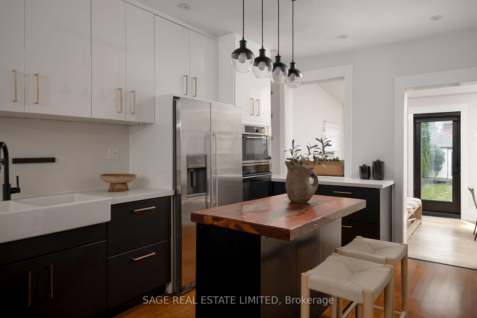Photo 12 of 74 Barrington Avenue, Toronto, Woodbine-Lumsden — HOMEH