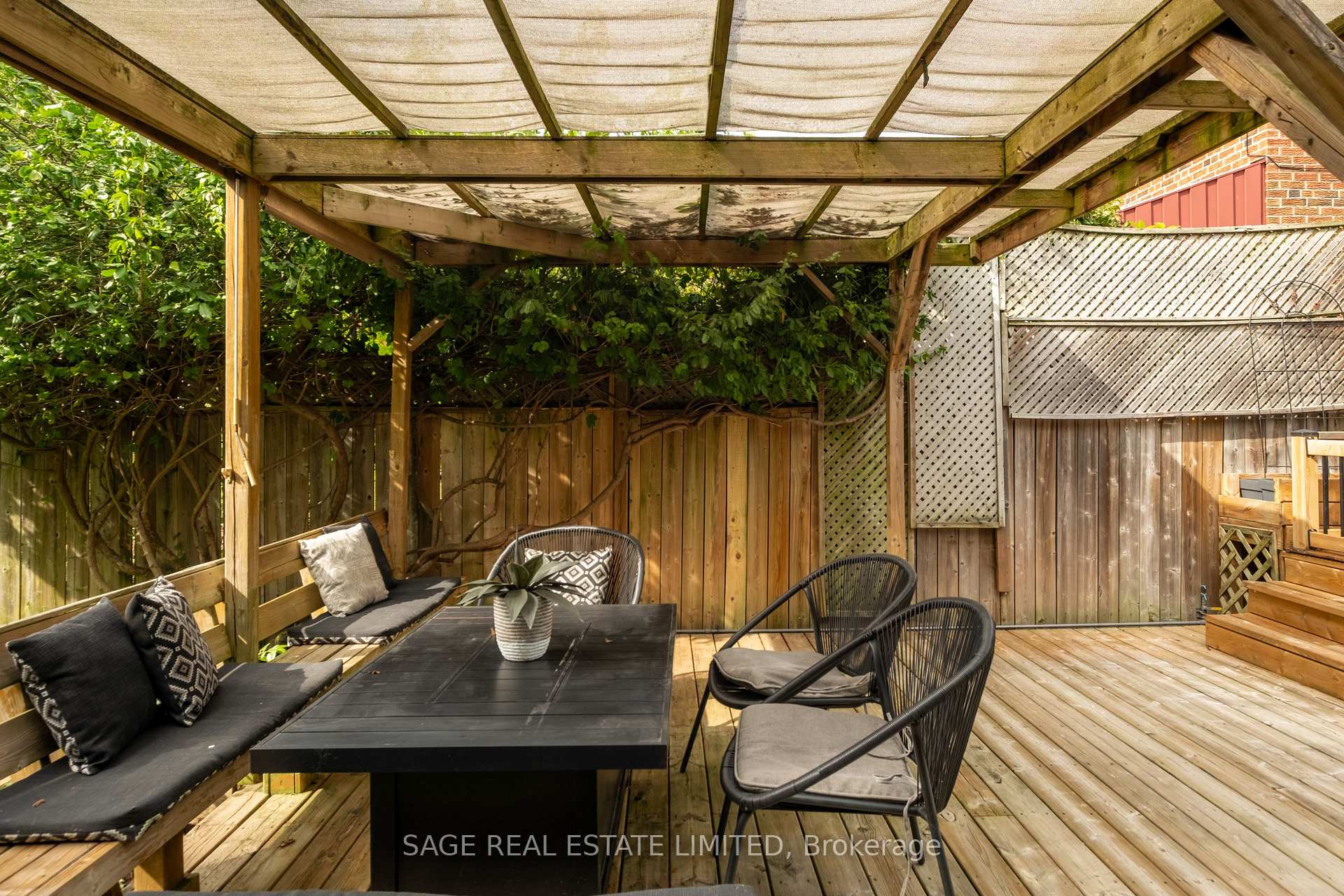 Photo 32 of 74 Barrington Avenue, Toronto, Woodbine-Lumsden — HOMEH