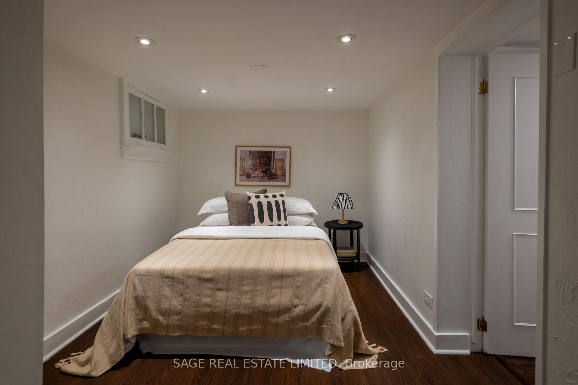 Photo 34 of 74 Barrington Avenue, Toronto, Woodbine-Lumsden — HOMEH