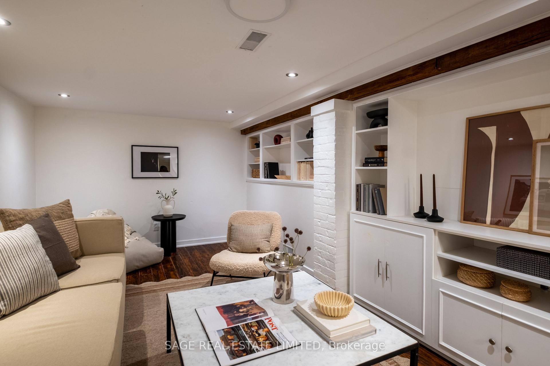 Photo 39 of 74 Barrington Avenue, Toronto, Woodbine-Lumsden — HOMEH