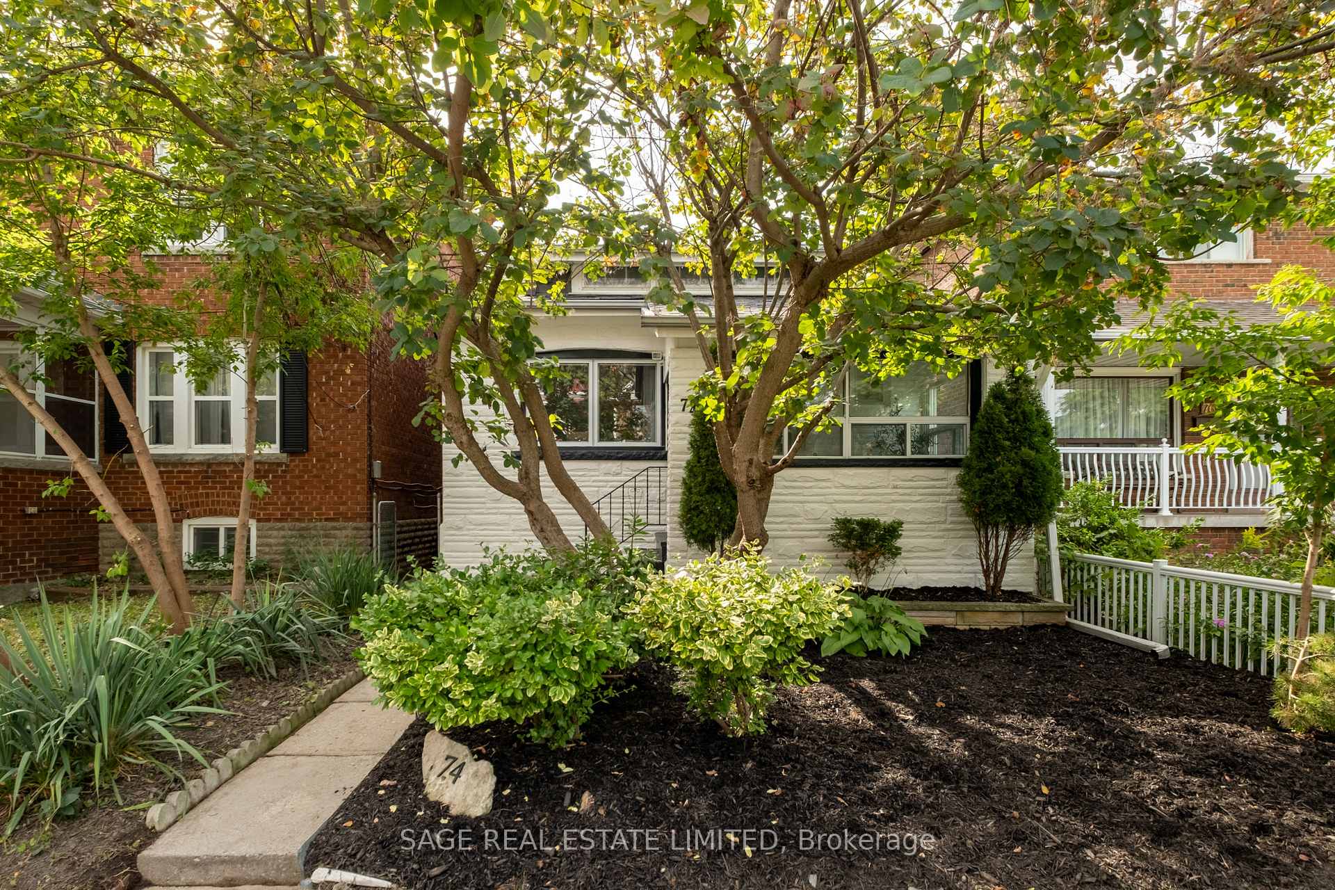 Photo 44 of 74 Barrington Avenue, Toronto, Woodbine-Lumsden — HOMEH