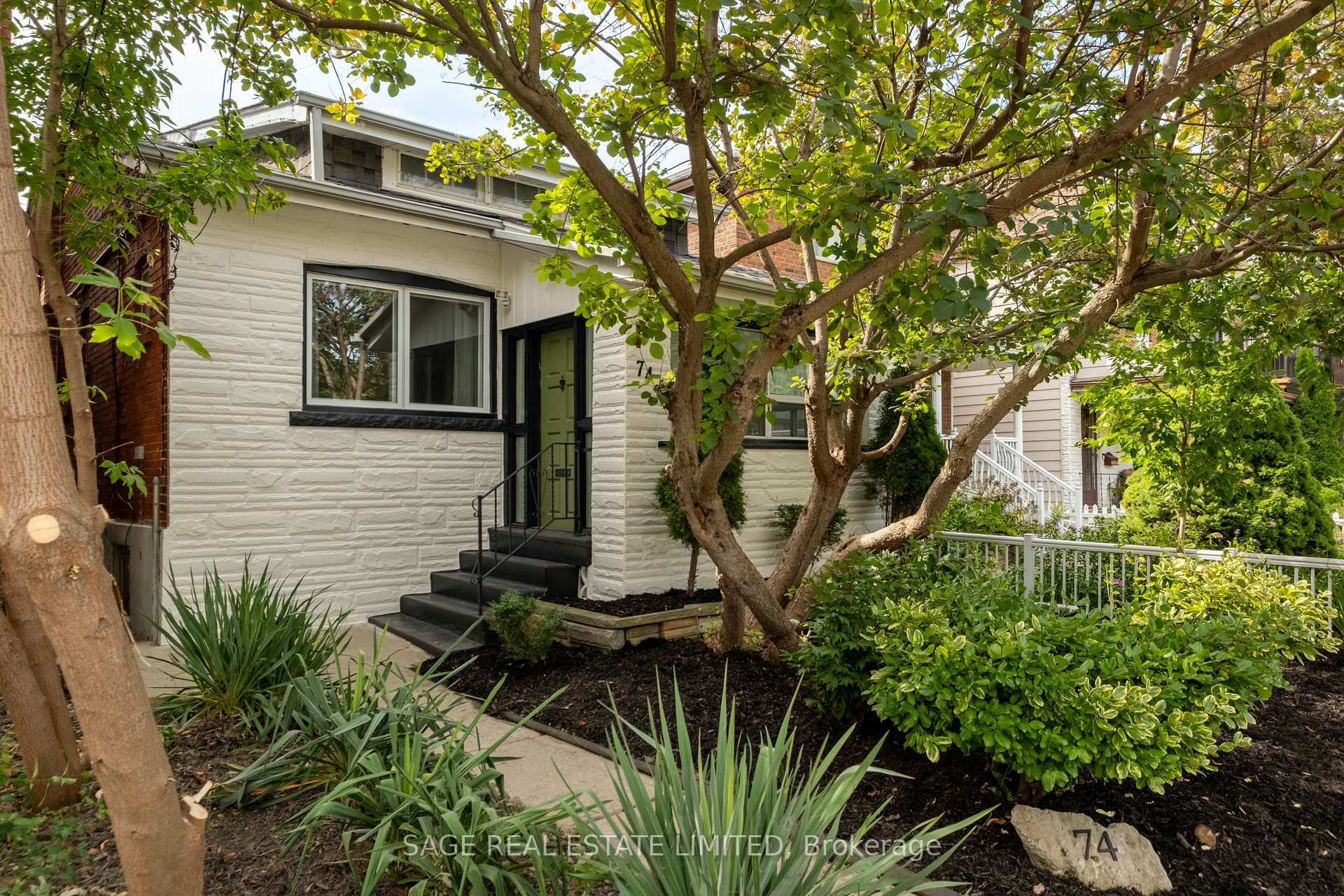 Photo 47 of 74 Barrington Avenue, Toronto, Woodbine-Lumsden — HOMEH