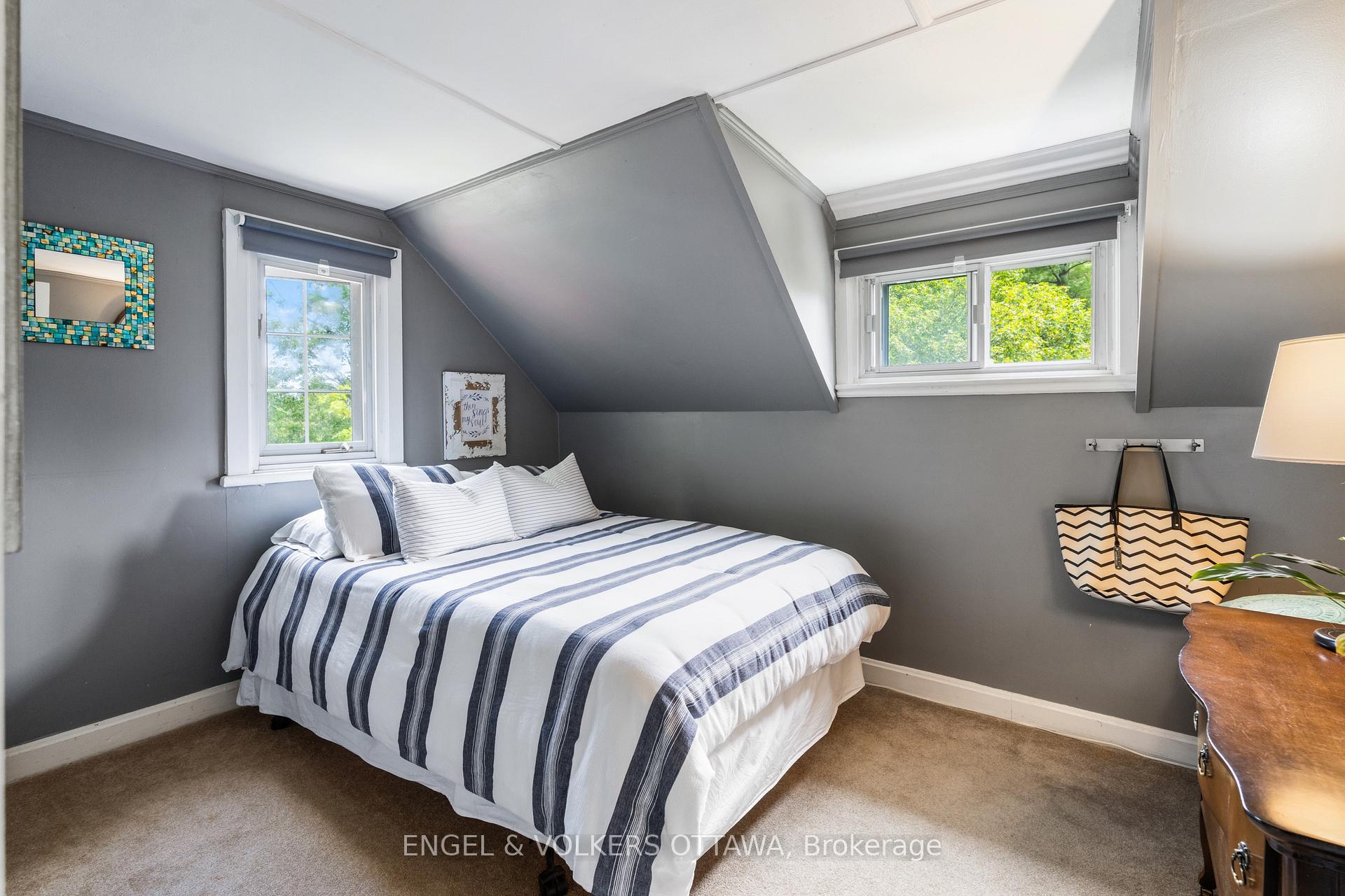 Photo 15 of 1119 Tighe Street, Ottawa, Manotick Village & Manotick Estates — HOMEH