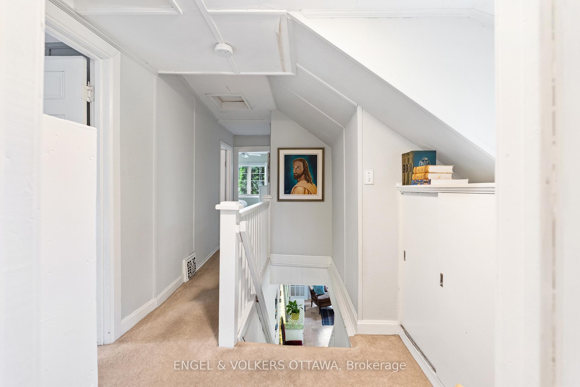 Photo 16 of 1119 Tighe Street, Ottawa, Manotick Village & Manotick Estates — HOMEH