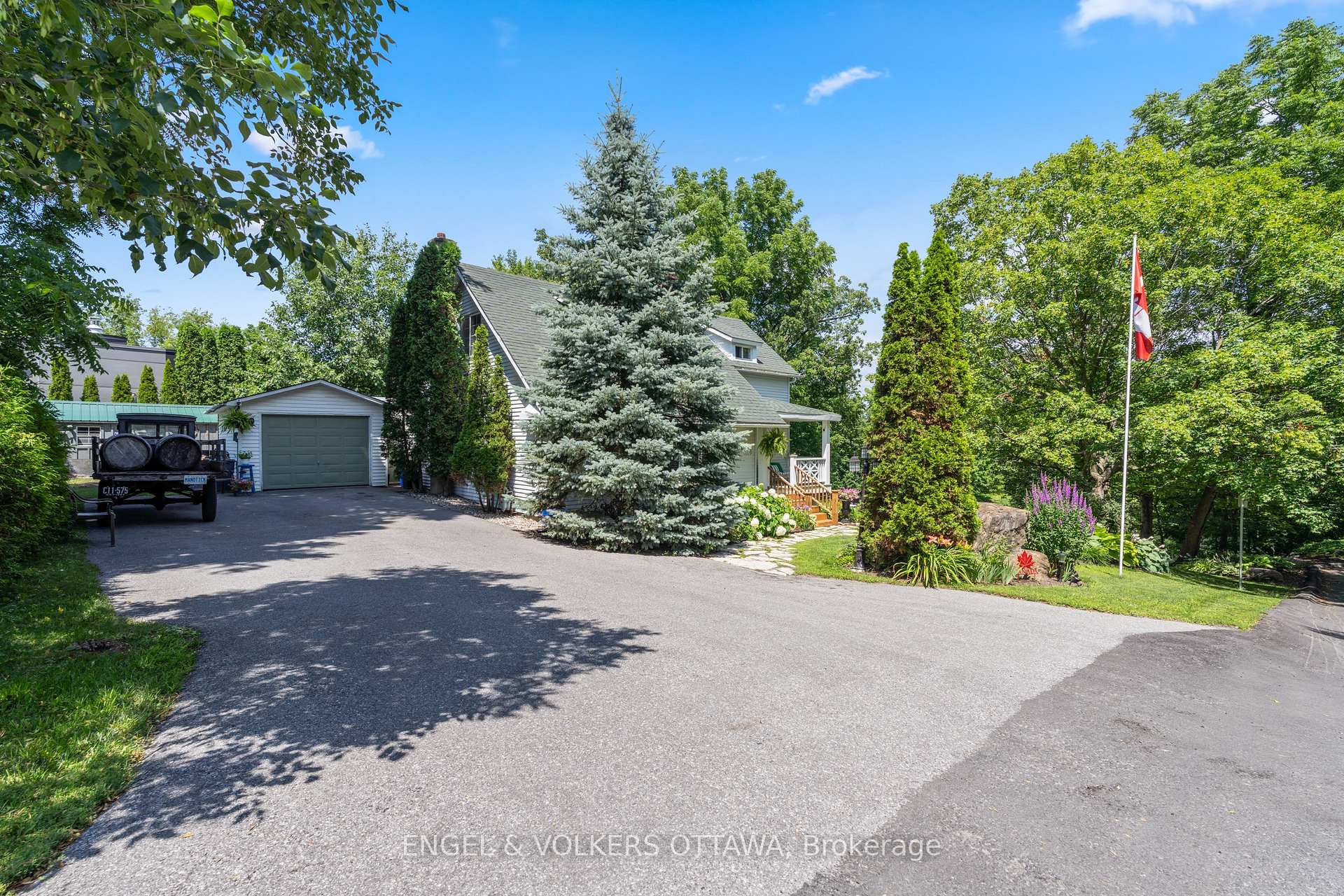 Photo 19 of 1119 Tighe Street, Ottawa, Manotick Village & Manotick Estates — HOMEH