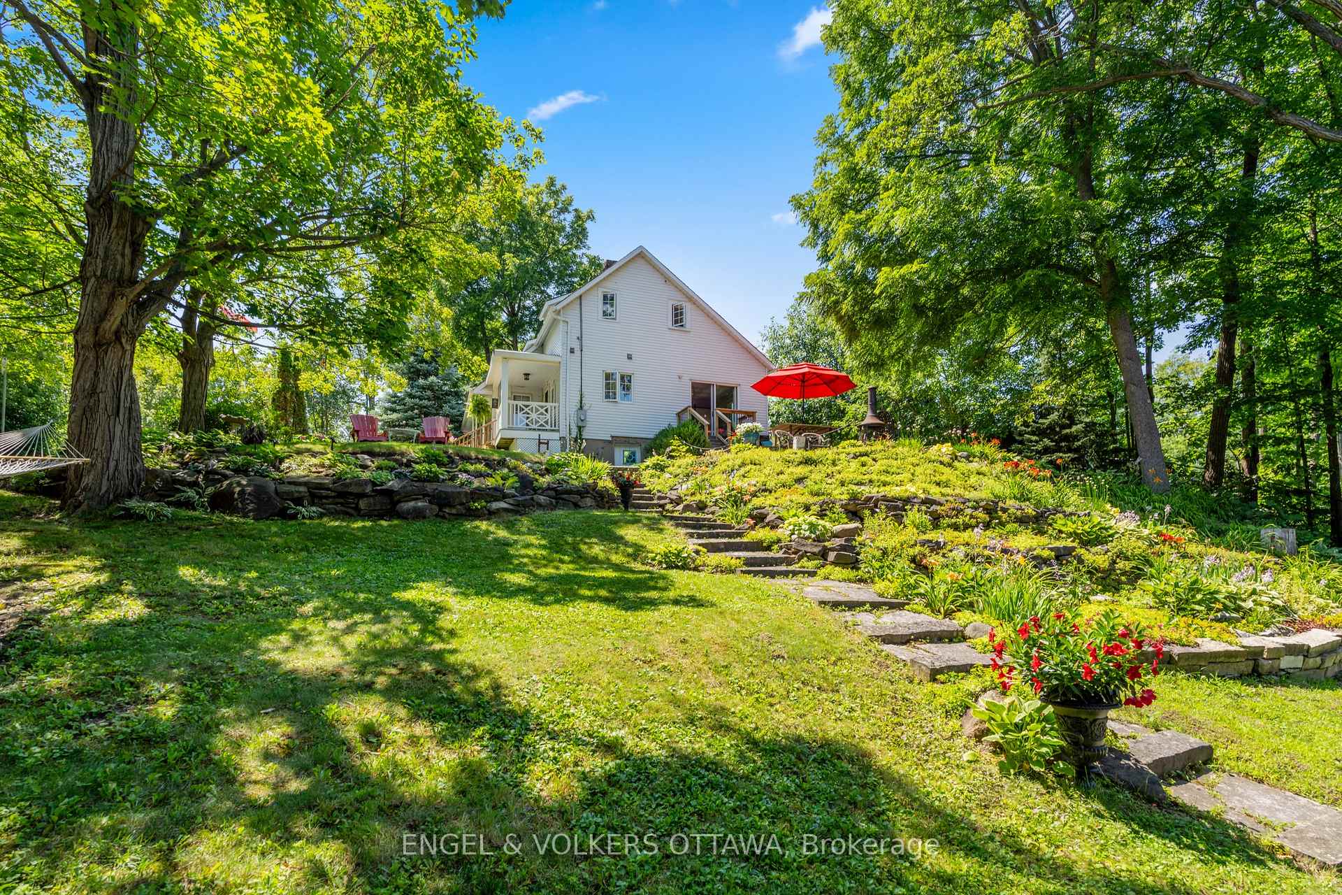 Photo 23 of 1119 Tighe Street, Ottawa, Manotick Village & Manotick Estates — HOMEH