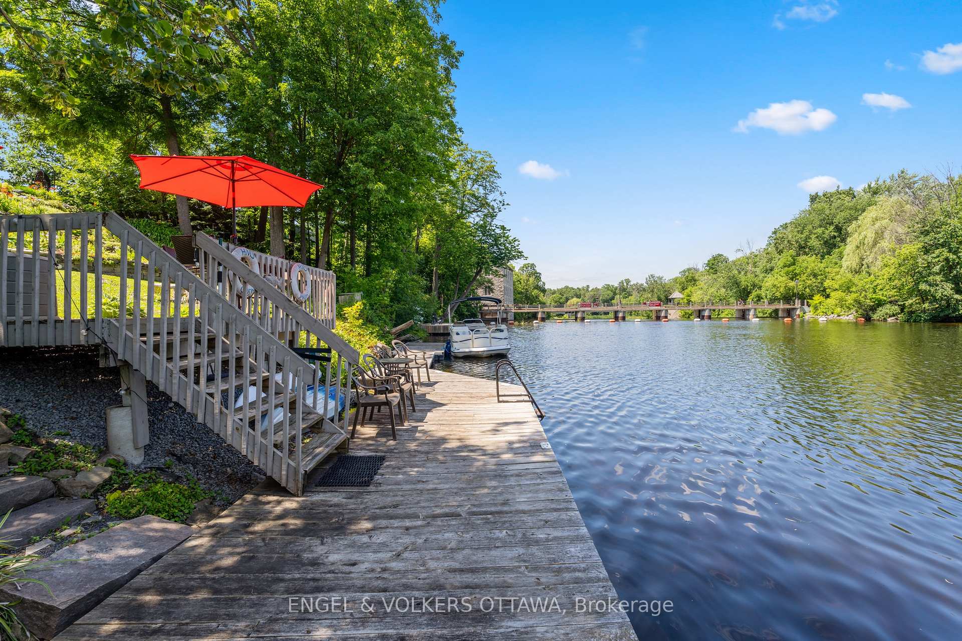 Photo 26 of 1119 Tighe Street, Ottawa, Manotick Village & Manotick Estates — HOMEH