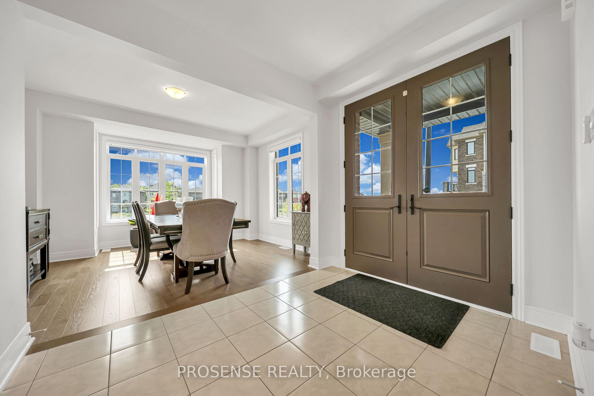 Photo 8 of 45 Keyworth Crescent, Brampton, Sandringham-Wellington North — HOMEH