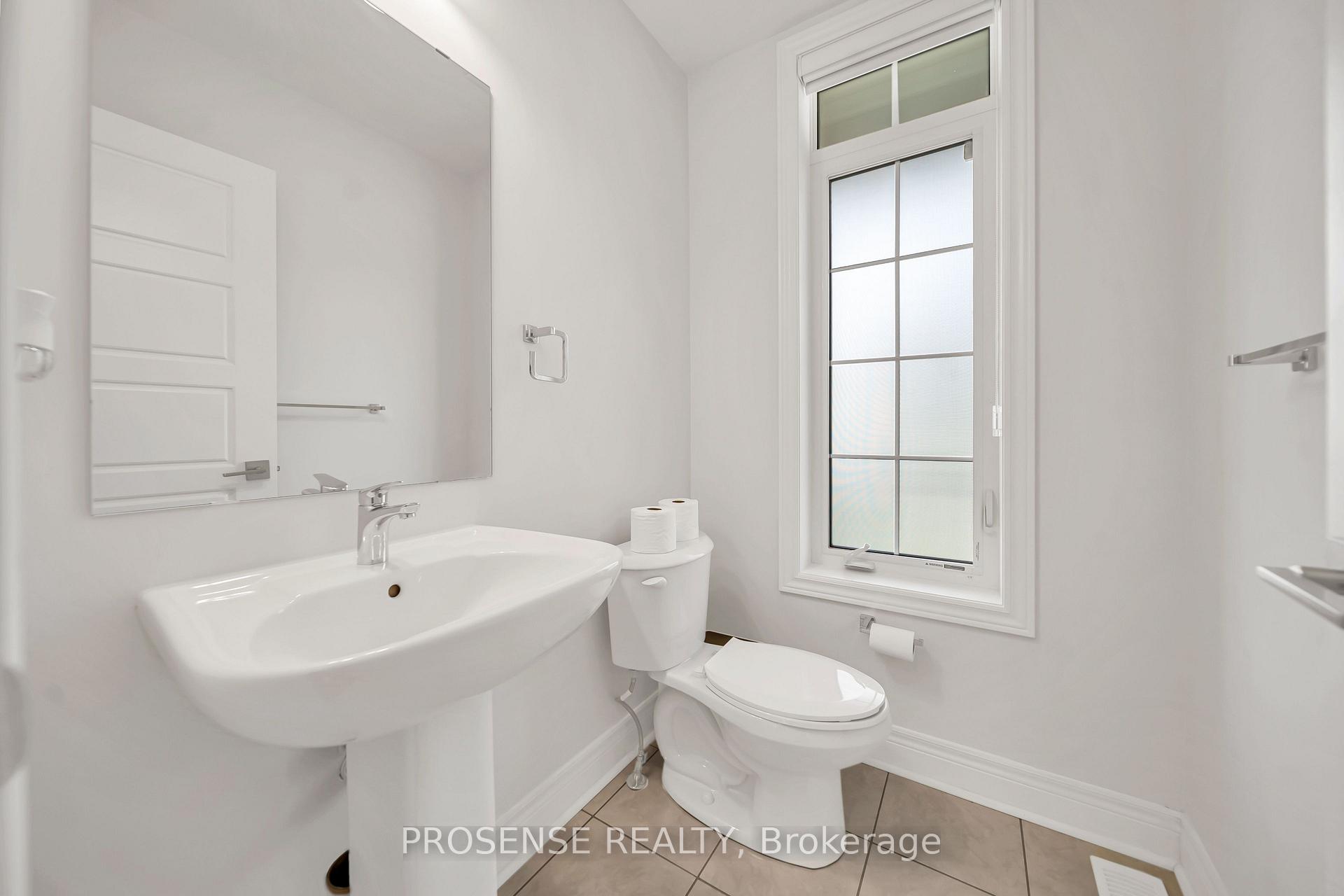Photo 11 of 45 Keyworth Crescent, Brampton, Sandringham-Wellington North — HOMEH