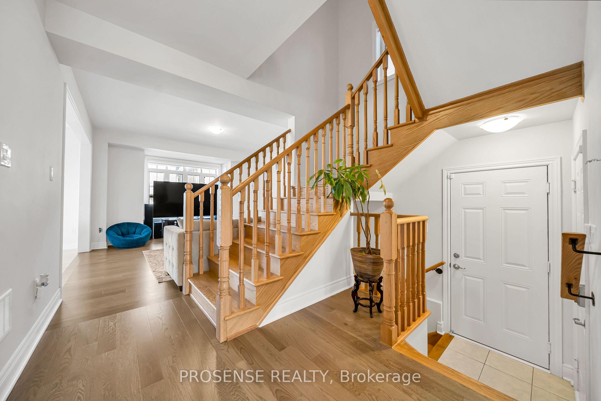 Photo 12 of 45 Keyworth Crescent, Brampton, Sandringham-Wellington North — HOMEH
