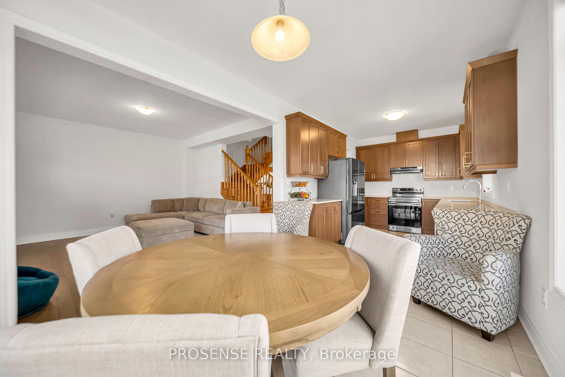 Photo 18 of 45 Keyworth Crescent, Brampton, Sandringham-Wellington North — HOMEH