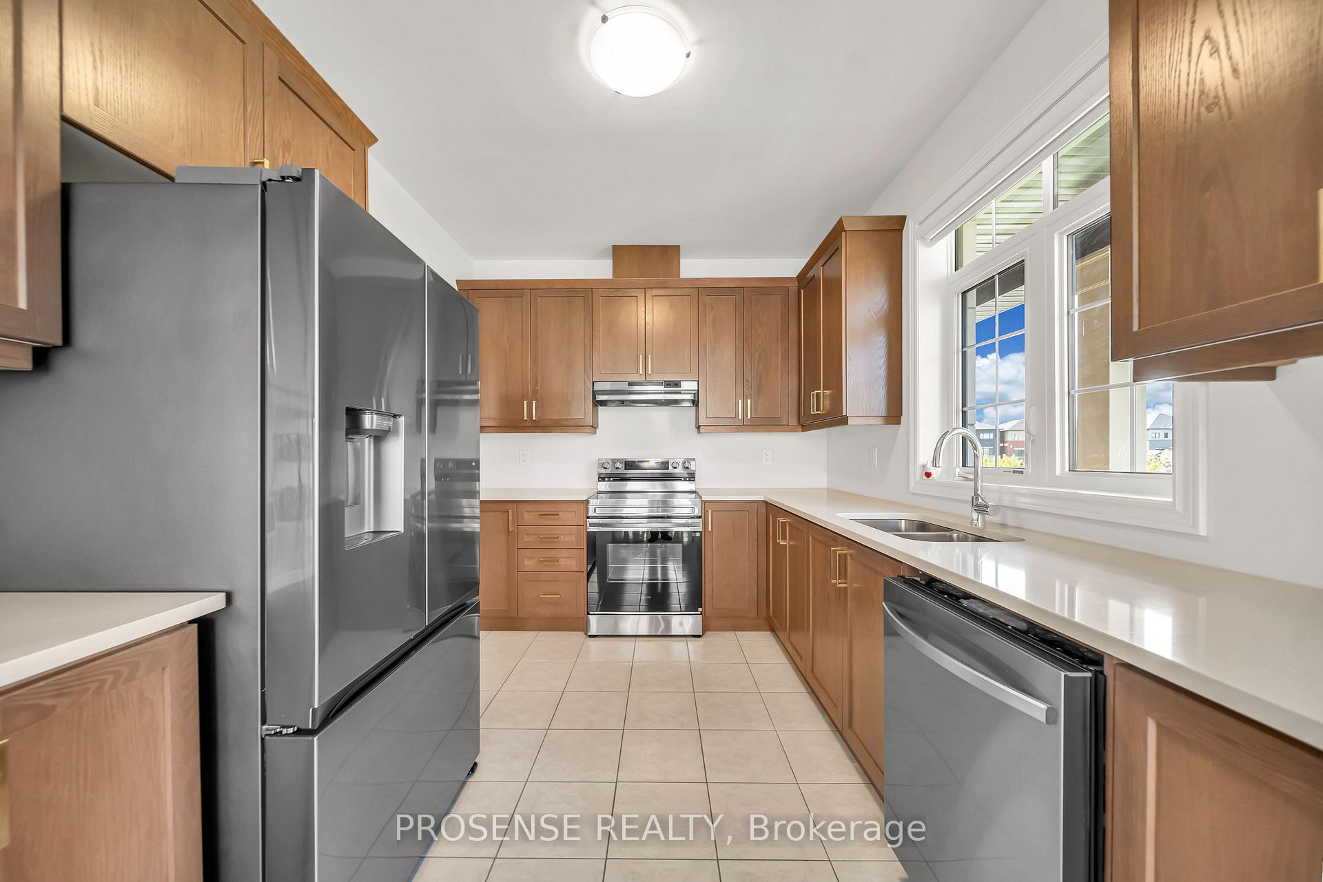 Photo 21 of 45 Keyworth Crescent, Brampton, Sandringham-Wellington North — HOMEH