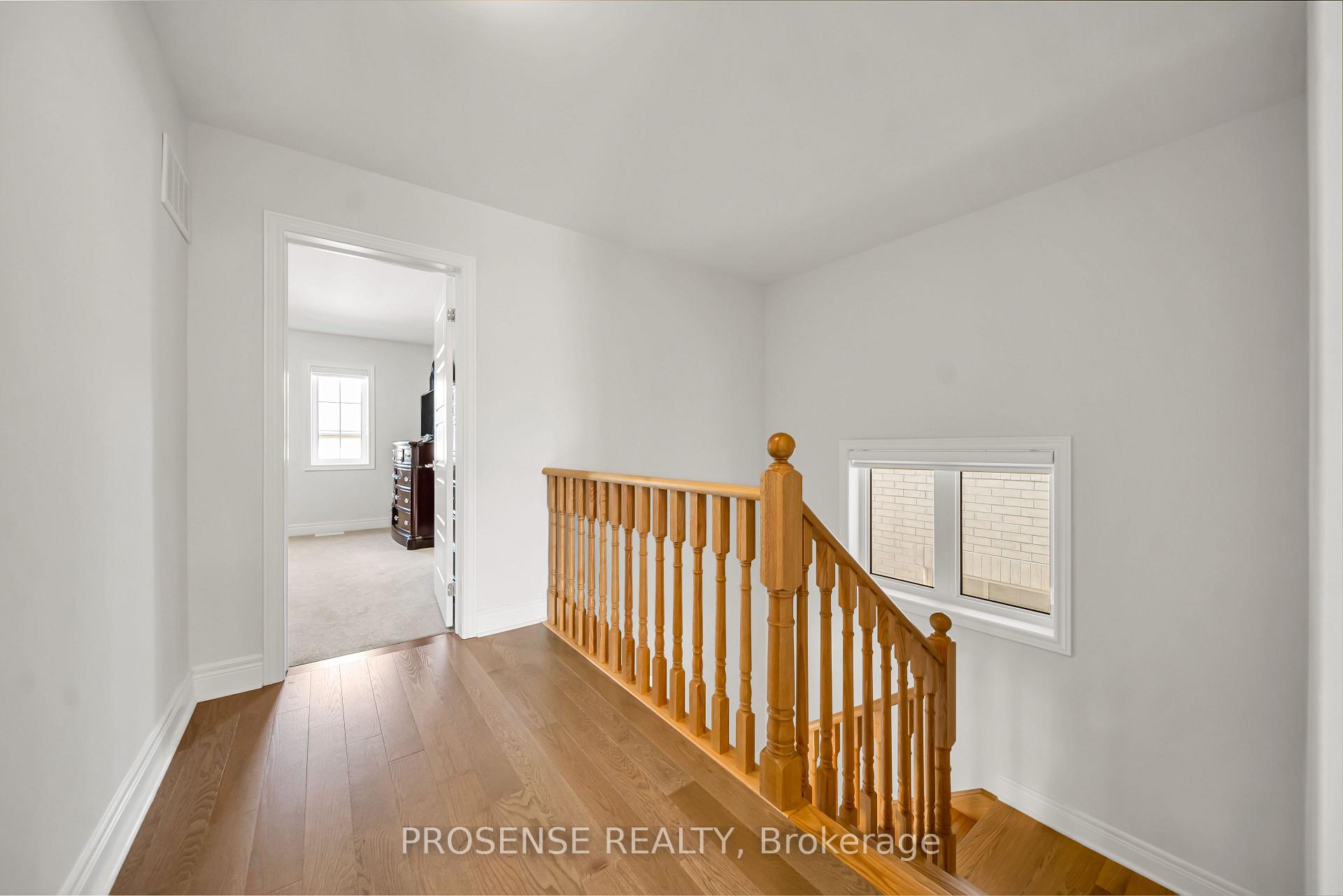 Photo 26 of 45 Keyworth Crescent, Brampton, Sandringham-Wellington North — HOMEH