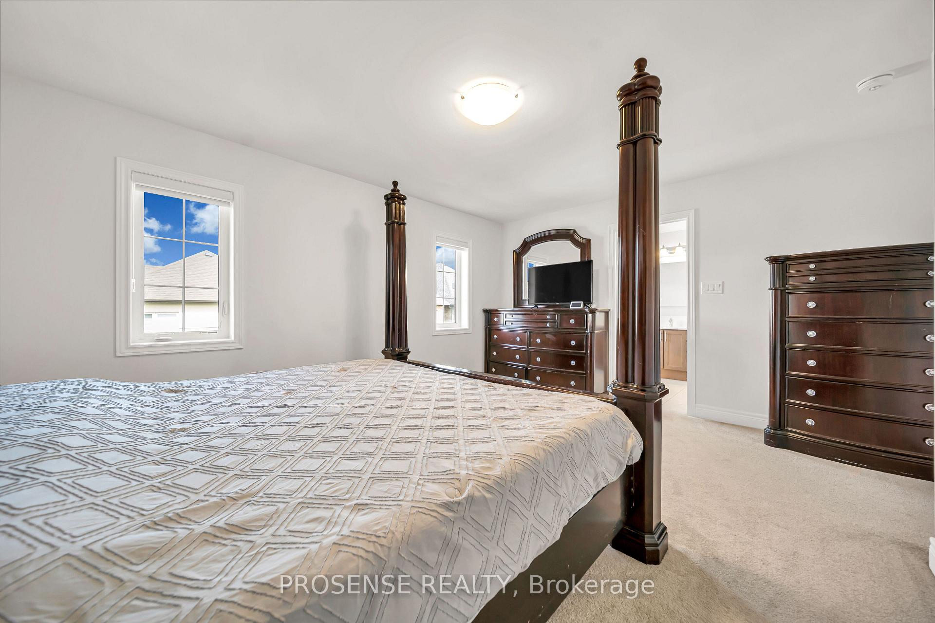 Photo 29 of 45 Keyworth Crescent, Brampton, Sandringham-Wellington North — HOMEH