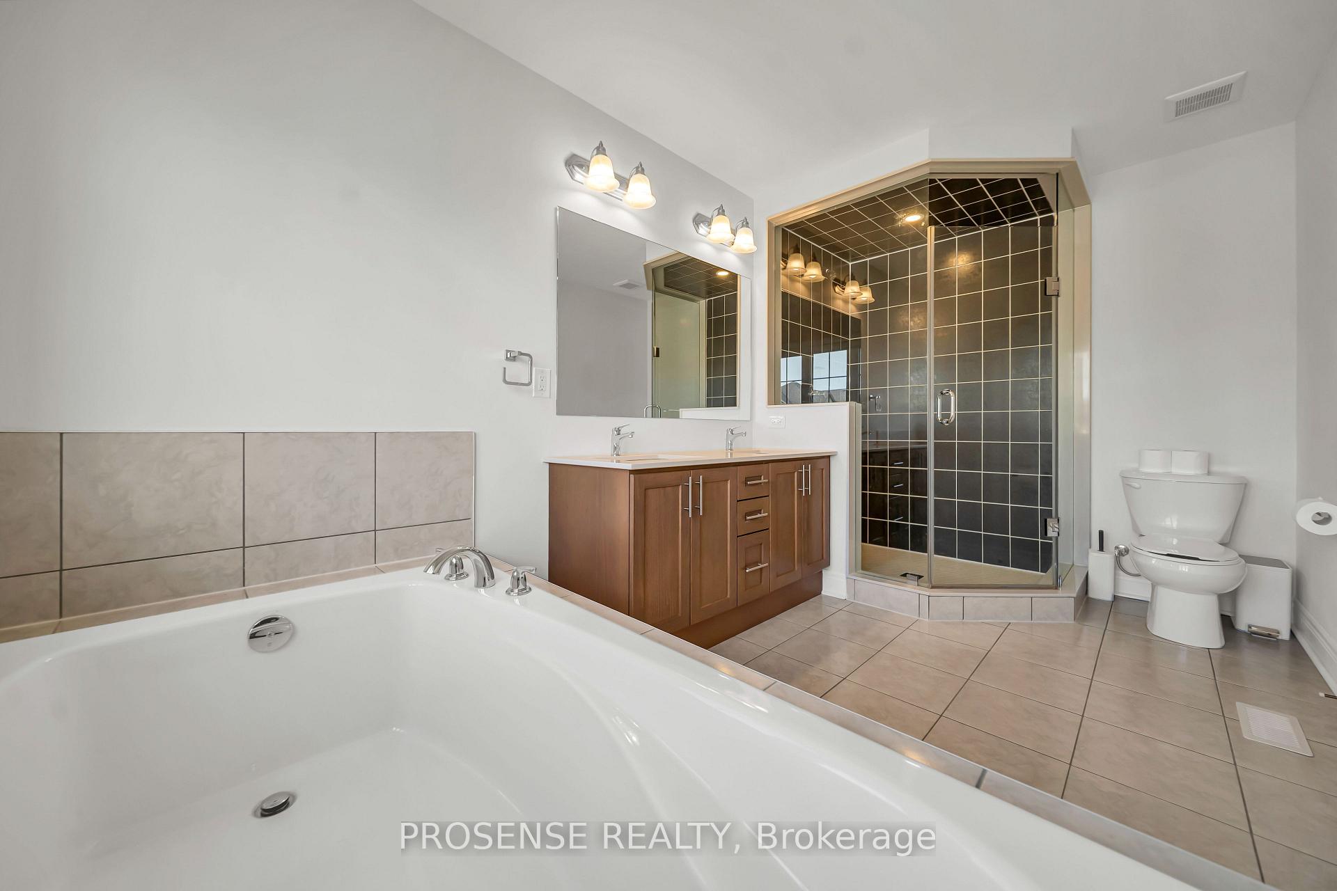 Photo 31 of 45 Keyworth Crescent, Brampton, Sandringham-Wellington North — HOMEH