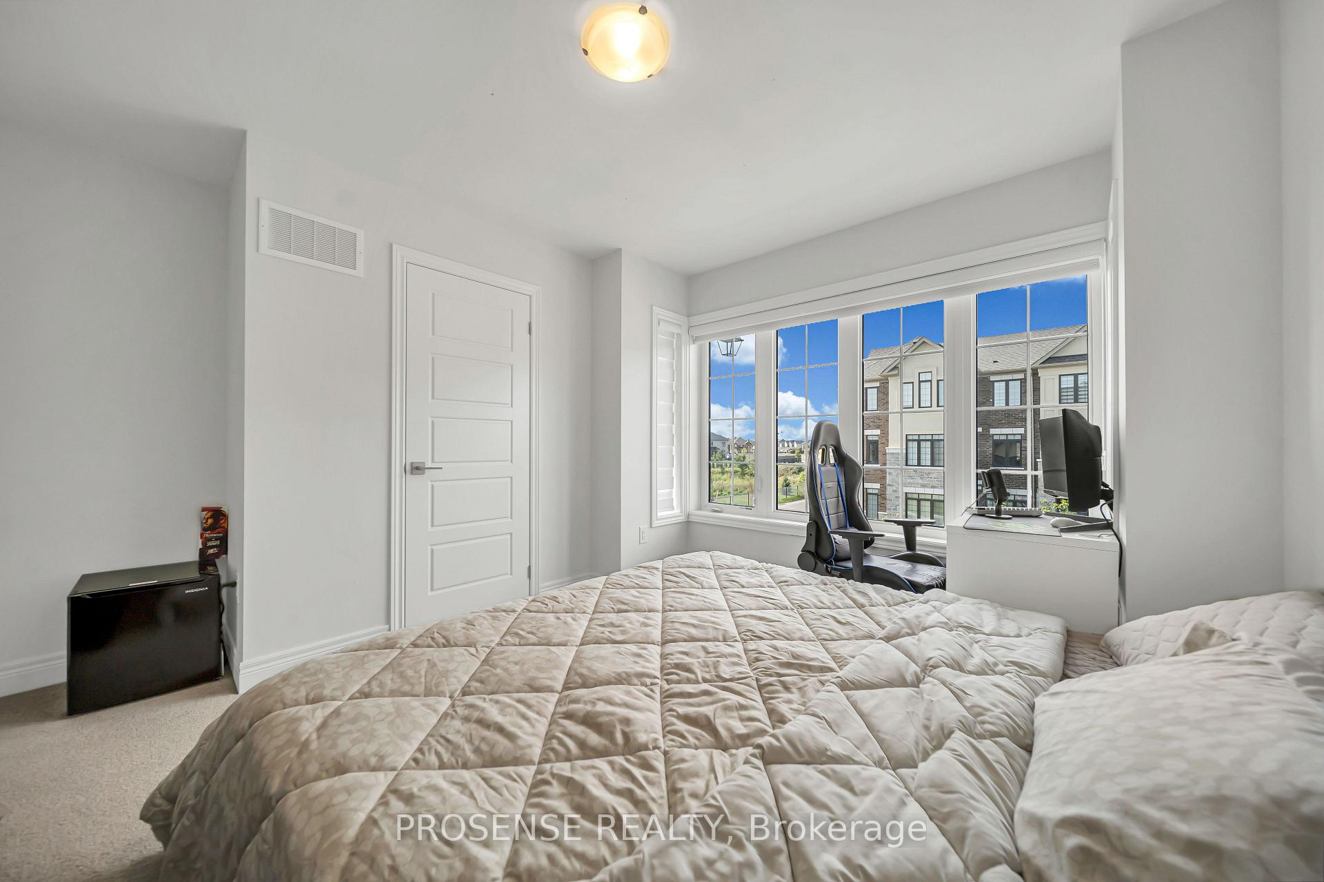 Photo 34 of 45 Keyworth Crescent, Brampton, Sandringham-Wellington North — HOMEH