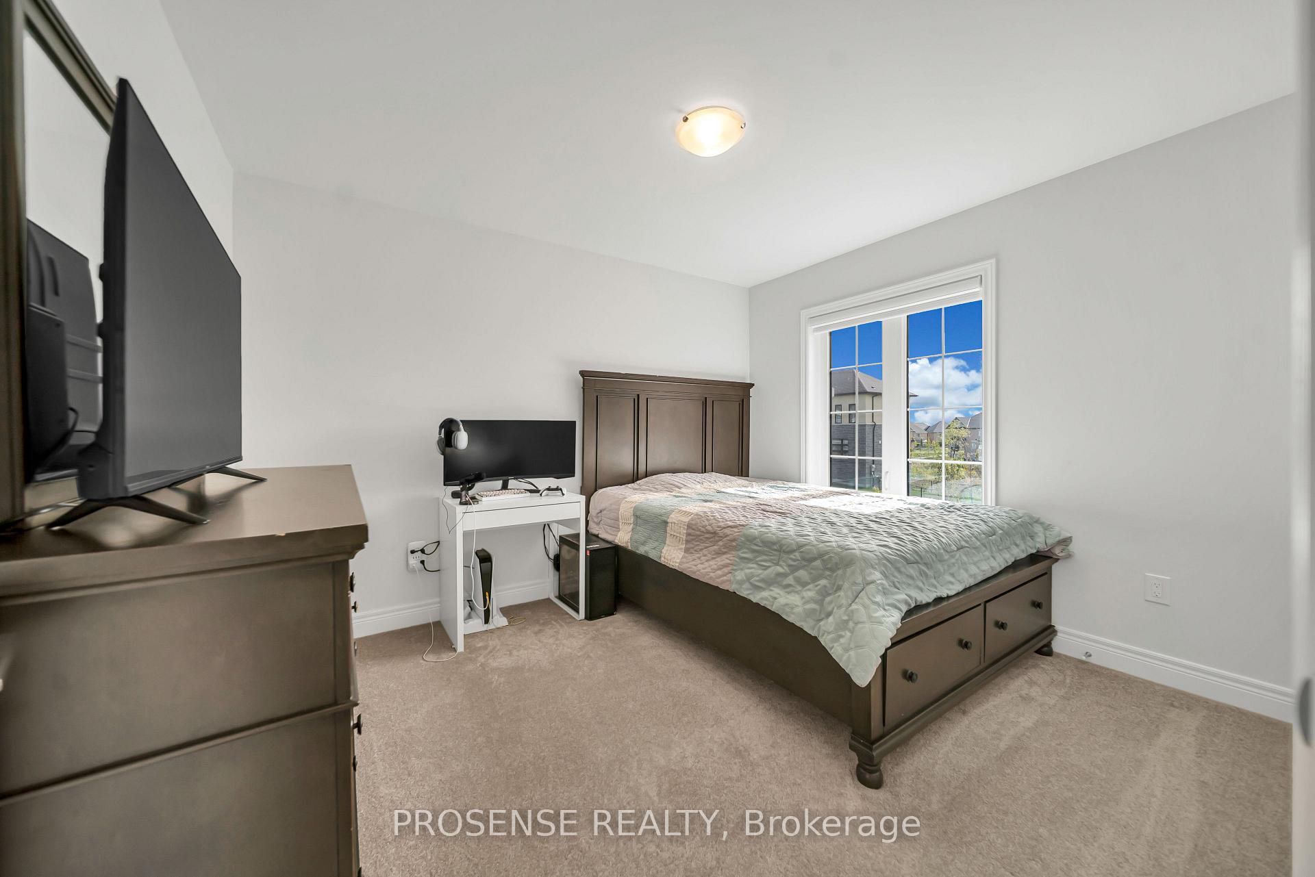 Photo 36 of 45 Keyworth Crescent, Brampton, Sandringham-Wellington North — HOMEH