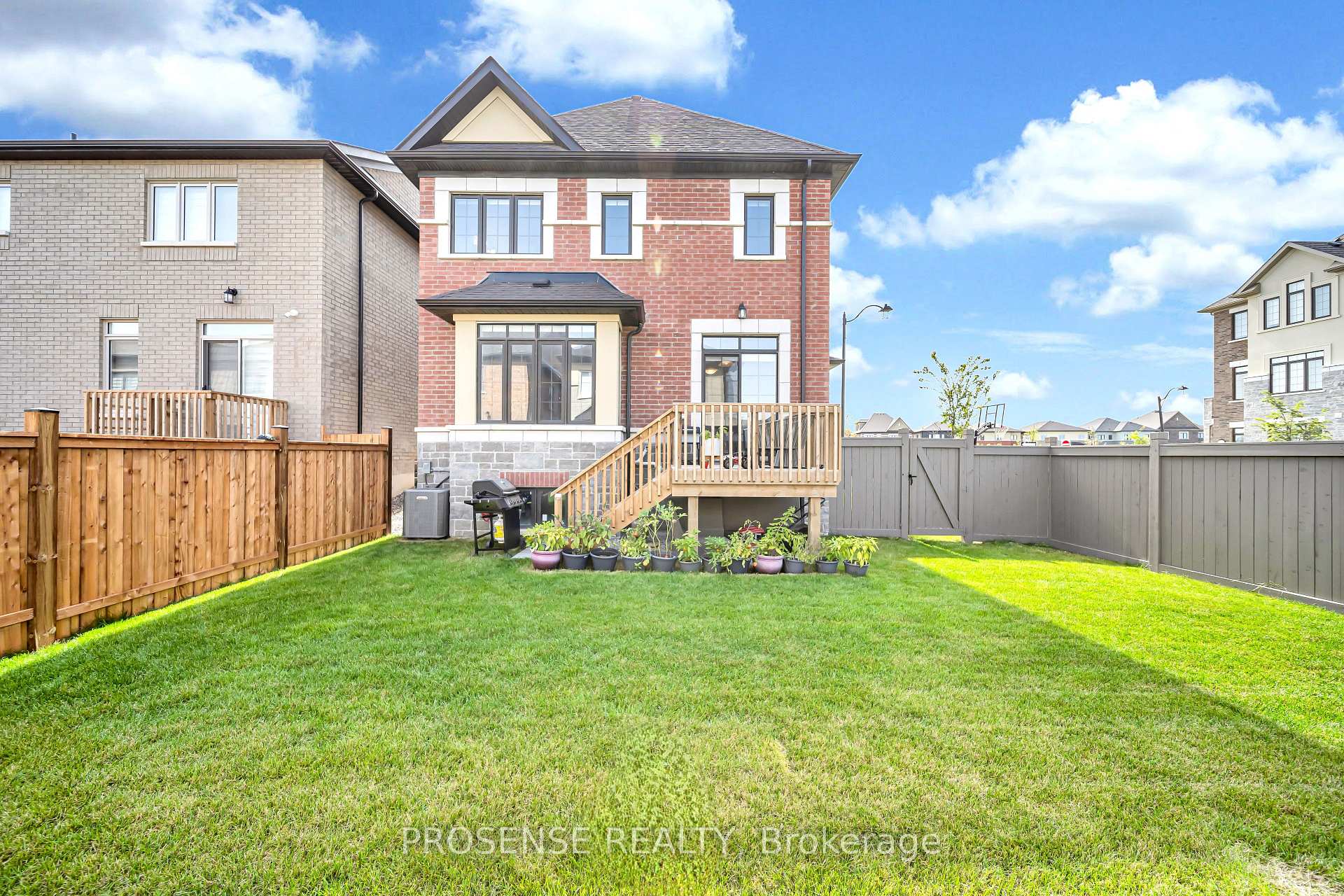Photo 42 of 45 Keyworth Crescent, Brampton, Sandringham-Wellington North — HOMEH