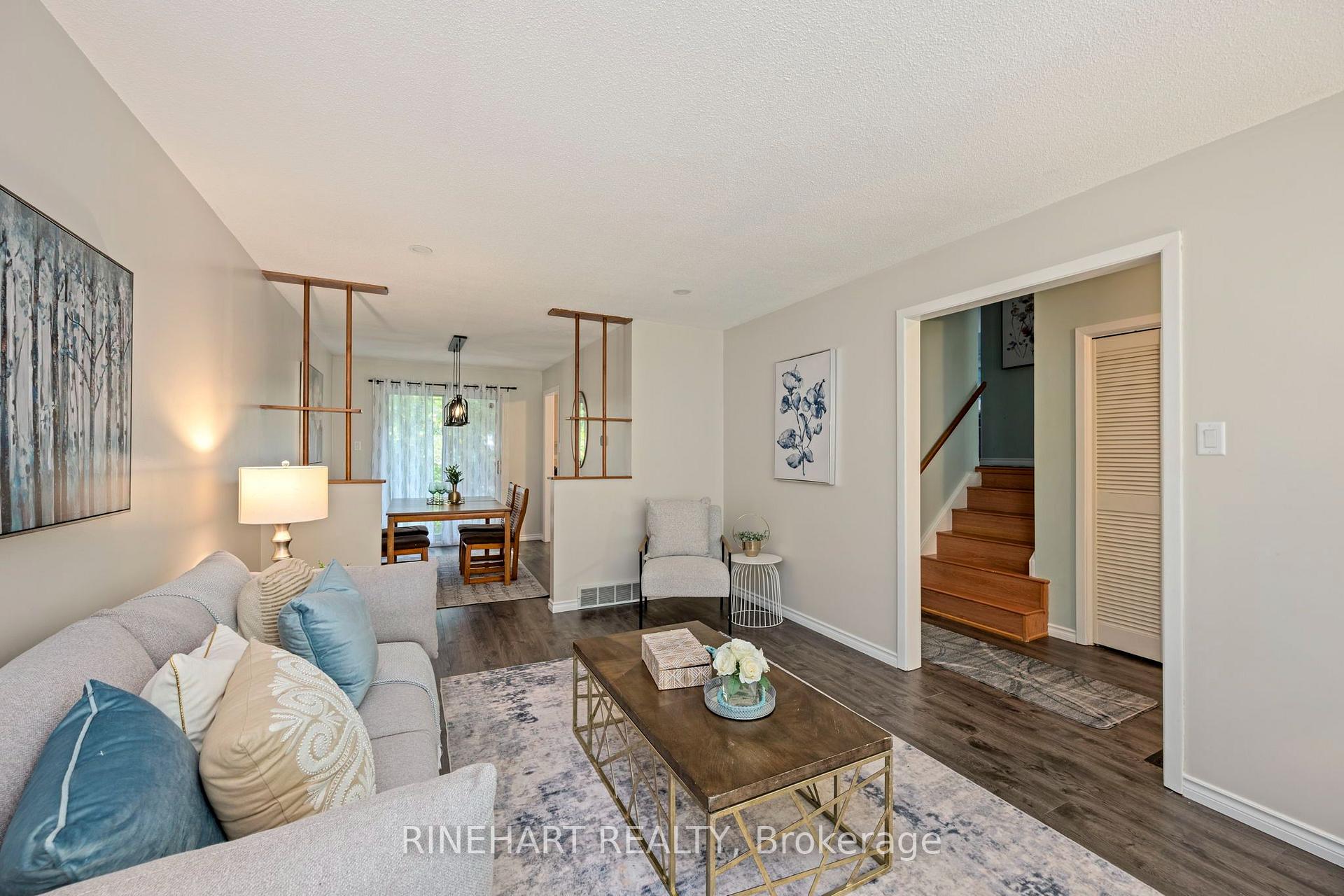Photo 6 of 140 Paperbirch Crescent, London, North K — HOMEH