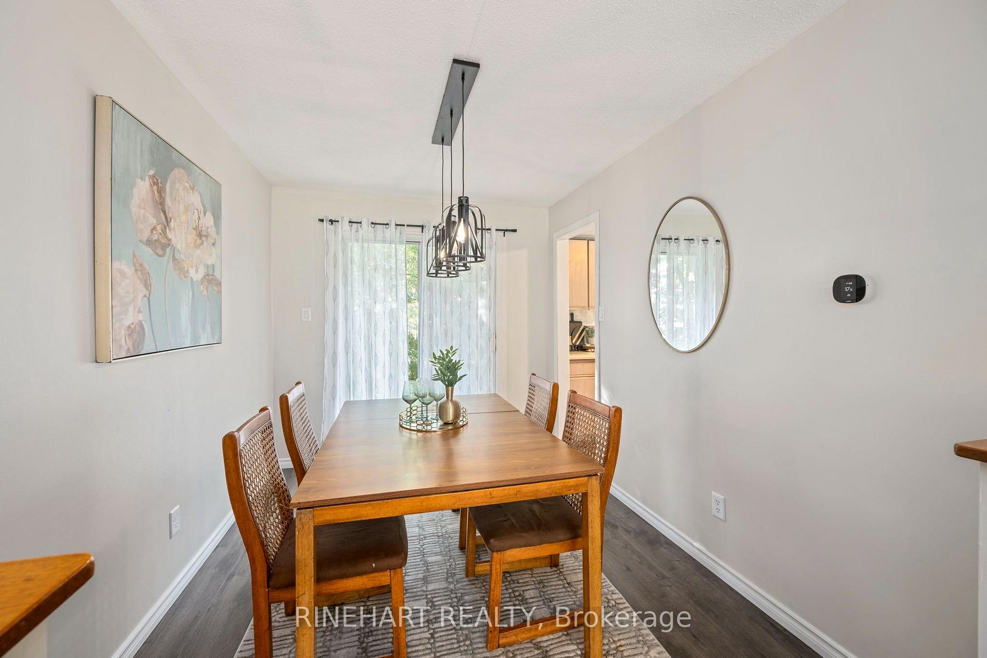 Photo 8 of 140 Paperbirch Crescent, London, North K — HOMEH