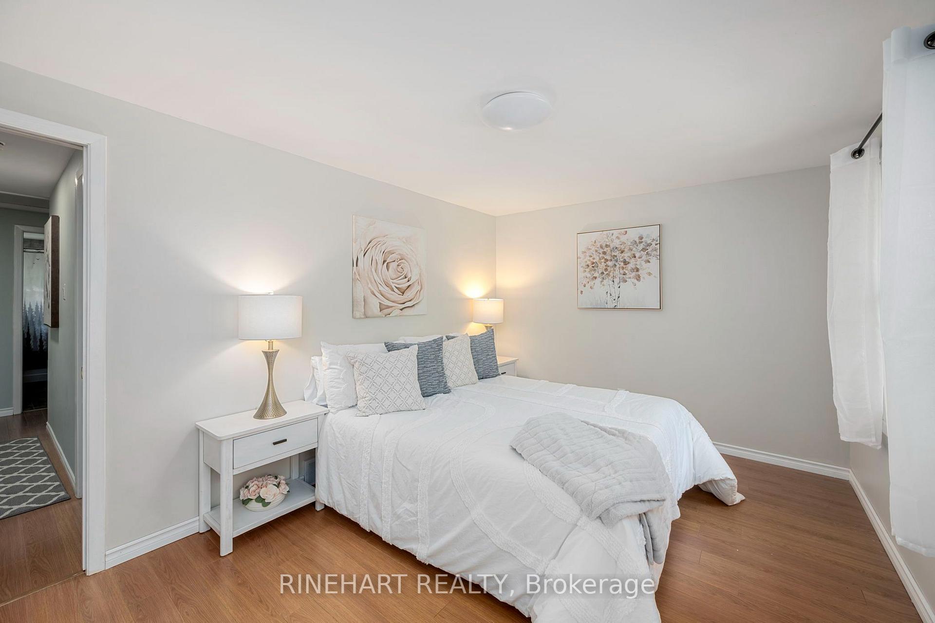 Photo 15 of 140 Paperbirch Crescent, London, North K — HOMEH