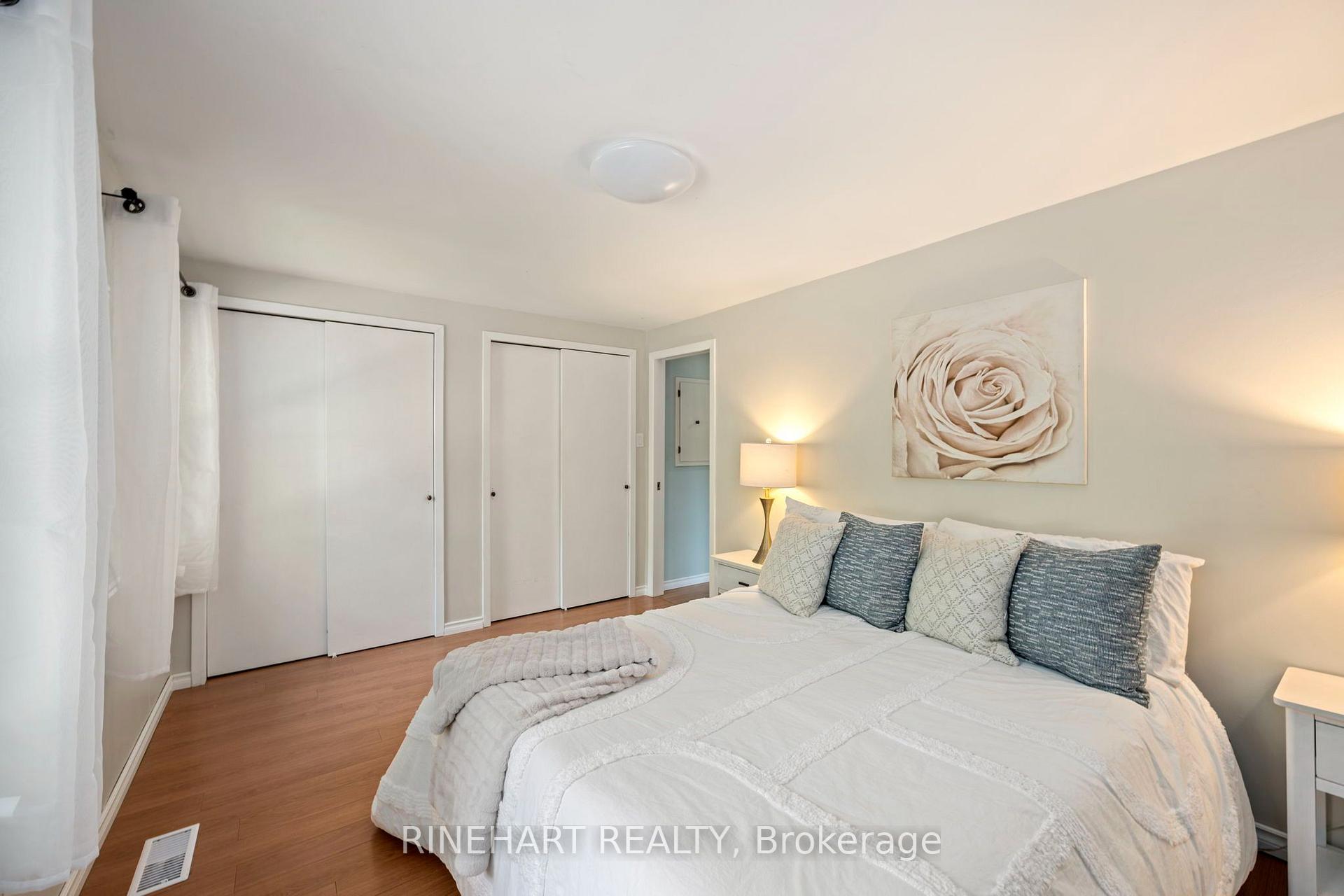 Photo 16 of 140 Paperbirch Crescent, London, North K — HOMEH