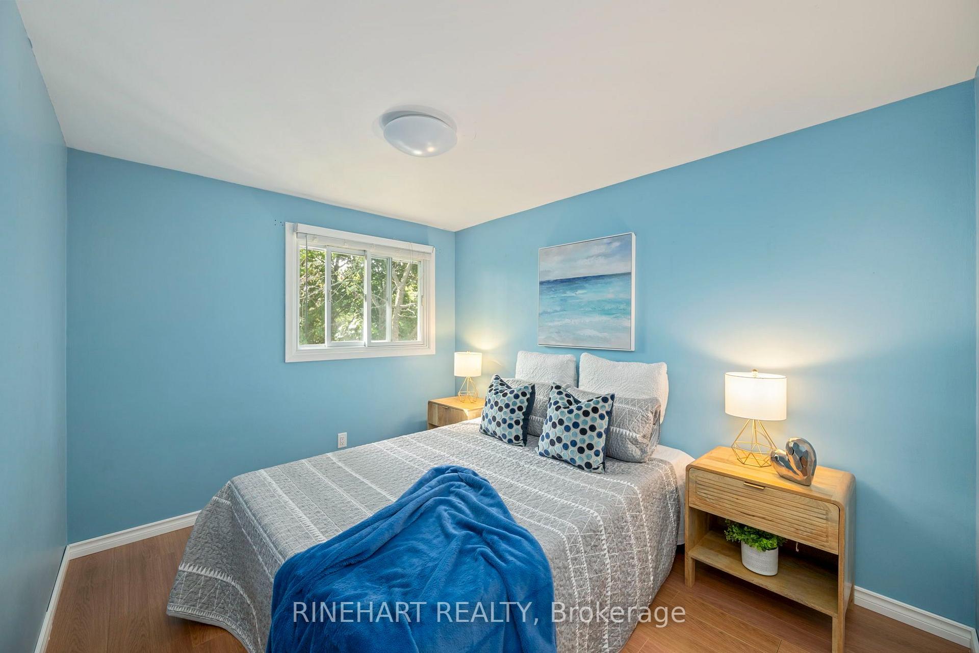 Photo 18 of 140 Paperbirch Crescent, London, North K — HOMEH