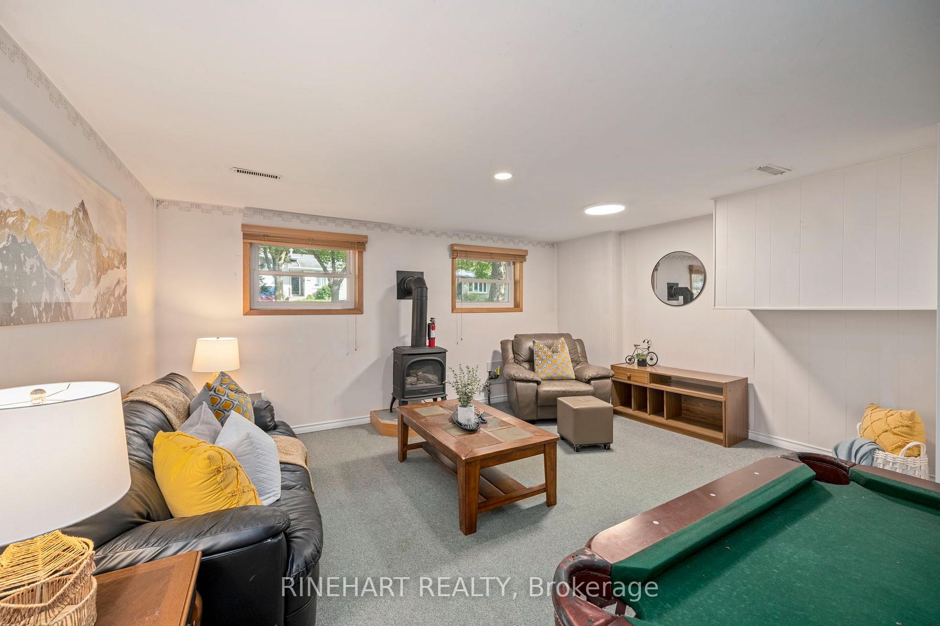 Photo 22 of 140 Paperbirch Crescent, London, North K — HOMEH