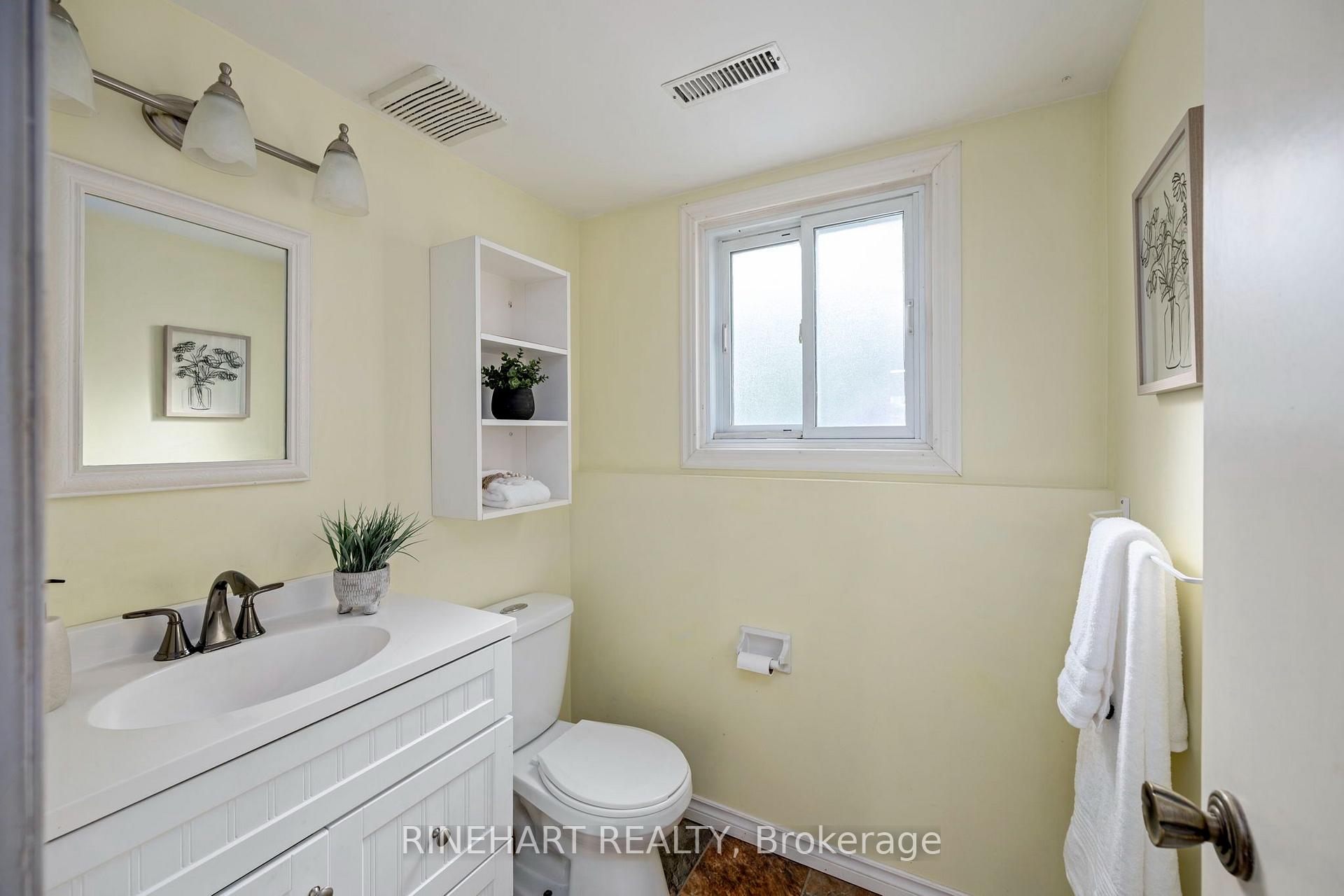 Photo 26 of 140 Paperbirch Crescent, London, North K — HOMEH