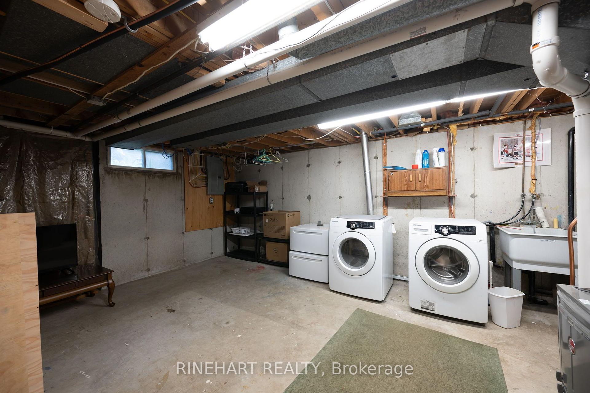 Photo 29 of 140 Paperbirch Crescent, London, North K — HOMEH