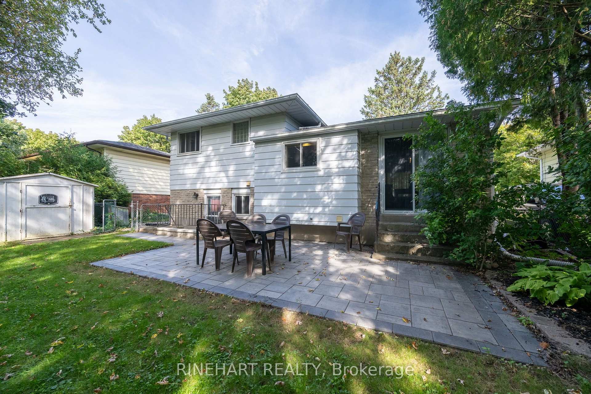 Photo 35 of 140 Paperbirch Crescent, London, North K — HOMEH