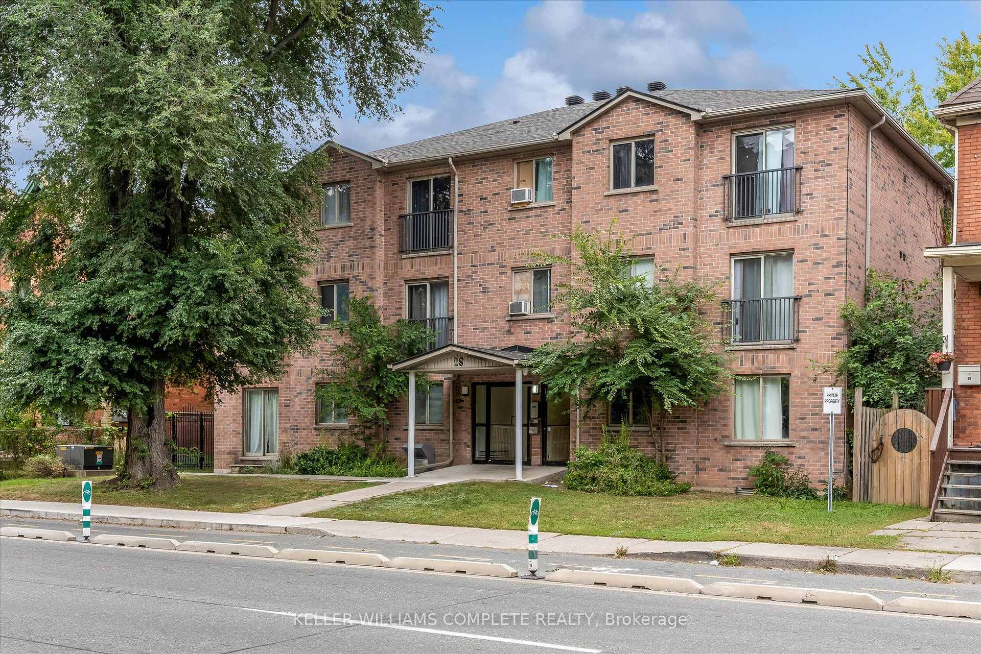 Photo of Unit 311, 28 Victoria Avenue N