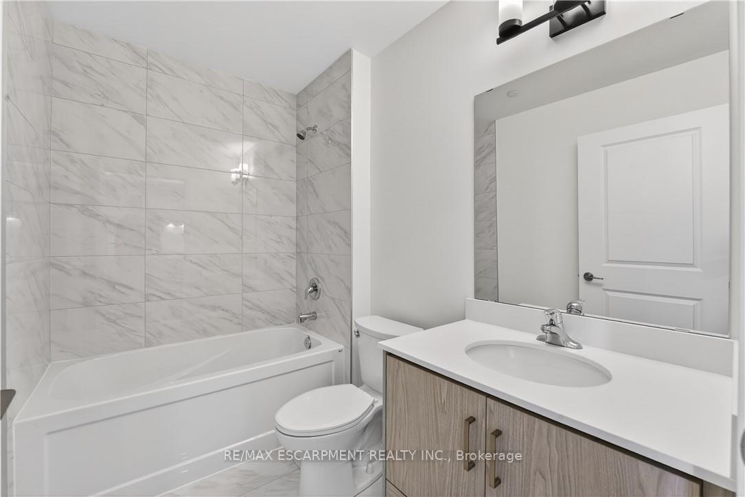 Photo 16 of Unit 304, 461 Green Road, Hamilton, Stoney Creek — HOMEH