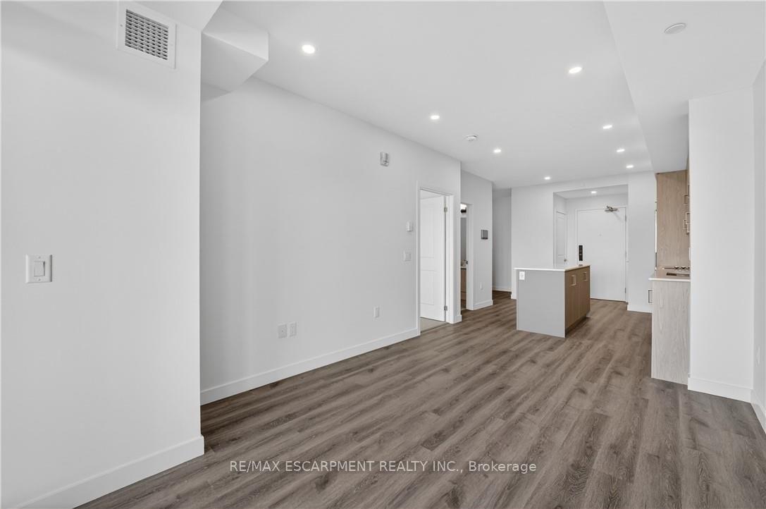 Photo 22 of Unit 304, 461 Green Road, Hamilton, Stoney Creek — HOMEH