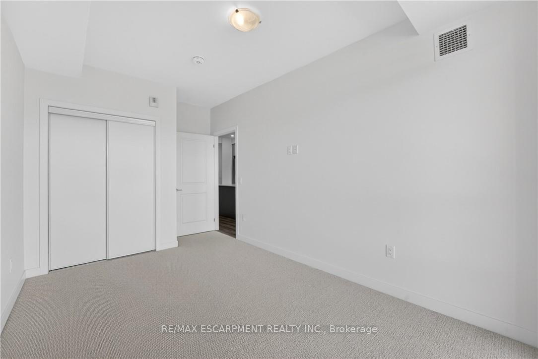 Photo 25 of Unit 304, 461 Green Road, Hamilton, Stoney Creek — HOMEH
